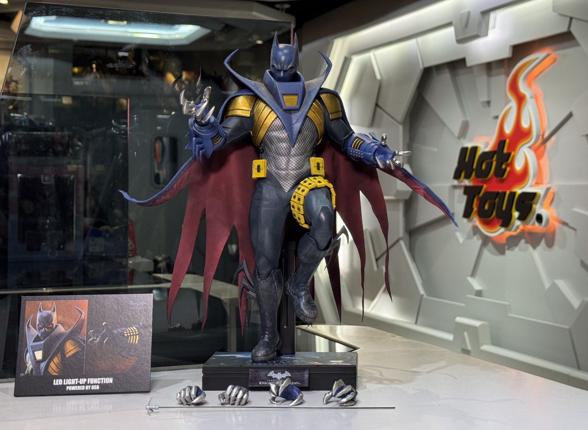 アメコミ Hot Toys Knightfall Batman VGM74 Hot Toys VGM74 Batman: Arkham Origins 1/6th scale Knightfall