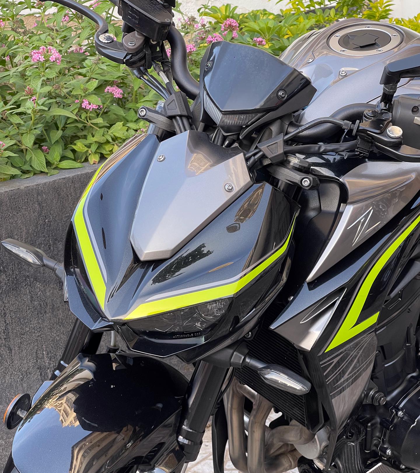 Clear Front Headlight Assembly For Kawasaki Z1000 / ZR1000 – 2003