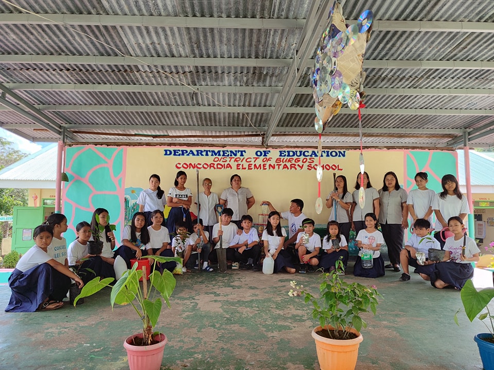 236K TREES, A CHRISTMAS... - DepEd Tayo Concordia ES 101404
