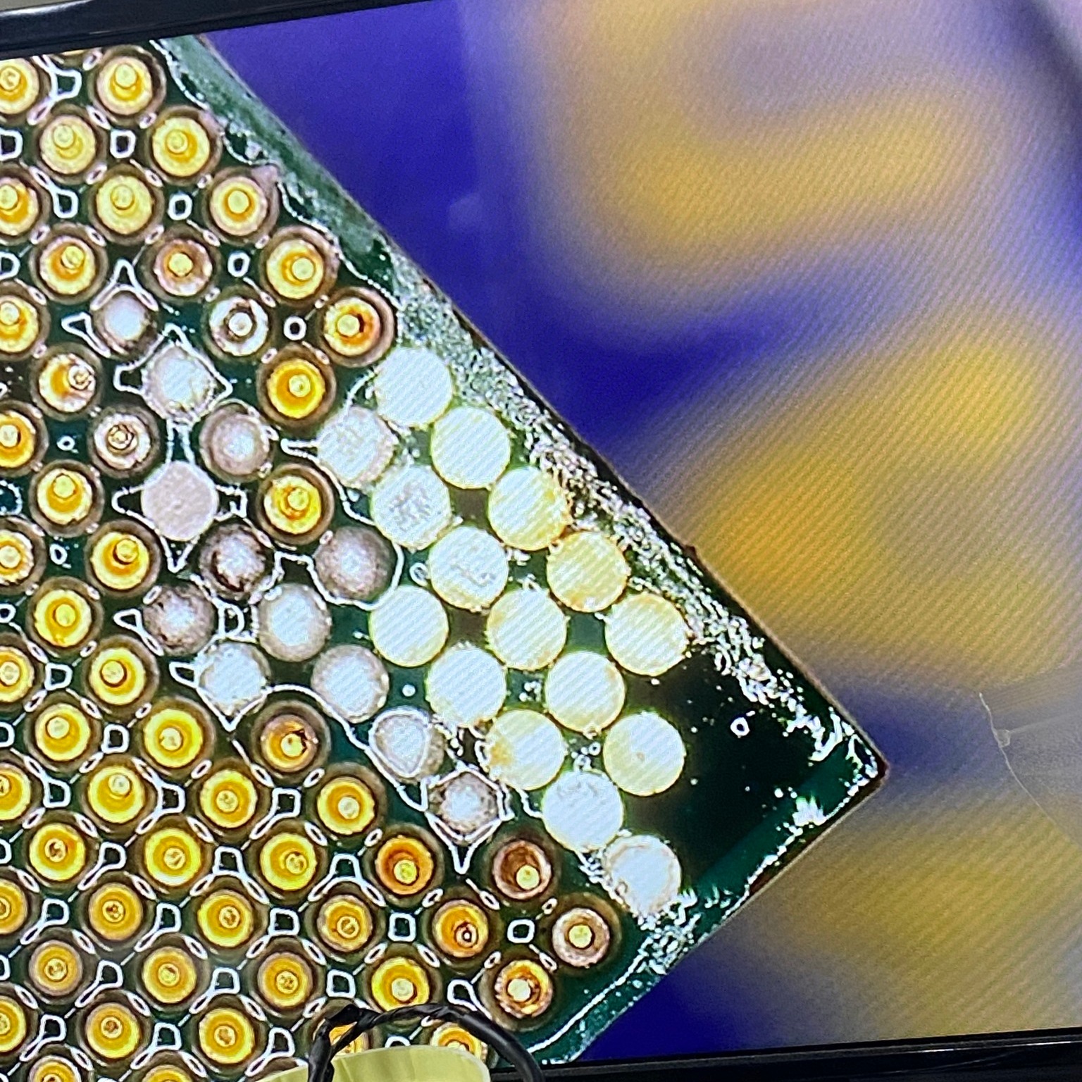 楷威科技kwtc - 斷了18跟腳CPU 歪了上百隻 修到懷疑人生 ⭐⭐⭐更多資訊請加入官方LINE詢問⭐⭐⭐...