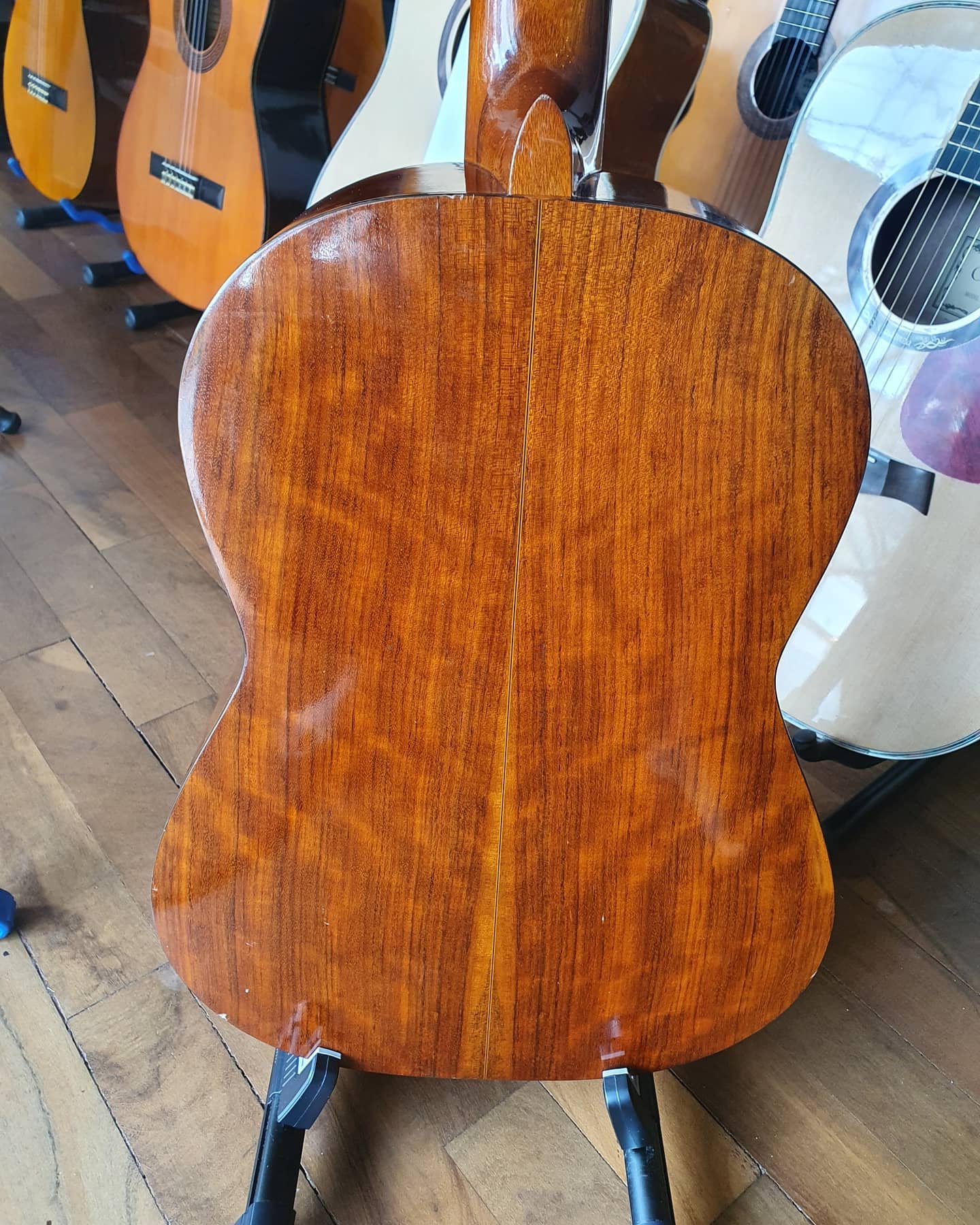 T.ZEN-ON 120 Japan Classical Guitar .From japan . New D'addario