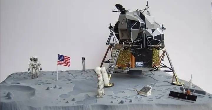 Revell's 1/48 lunar module kit build for 50th anniversary