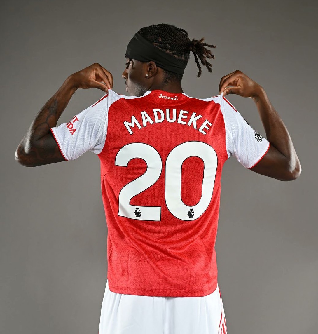 Noni Madueke officially takes the #20 shirt at Arsenal!