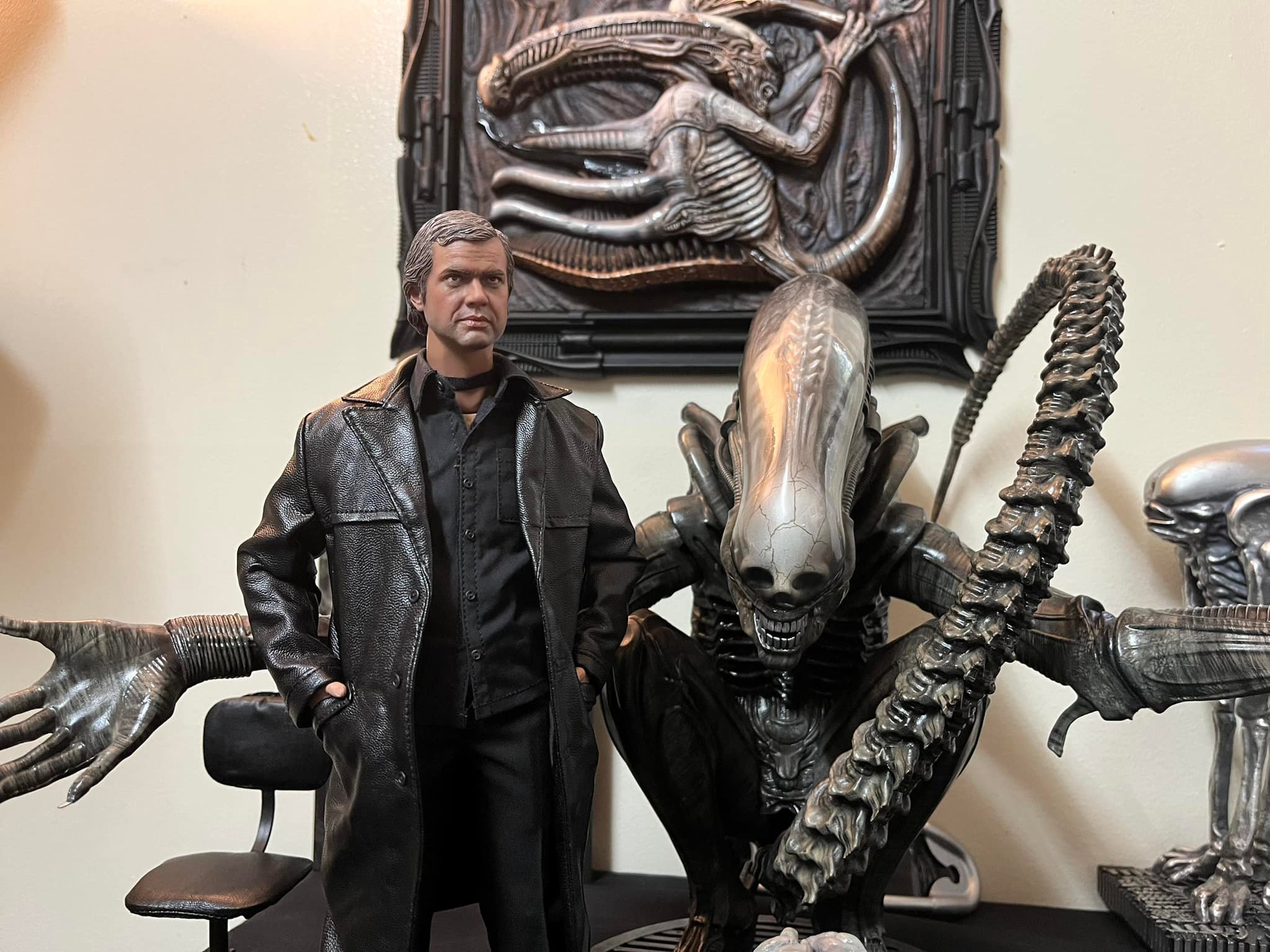 Master of the alien 1/6 black box figure by H.R. Giger