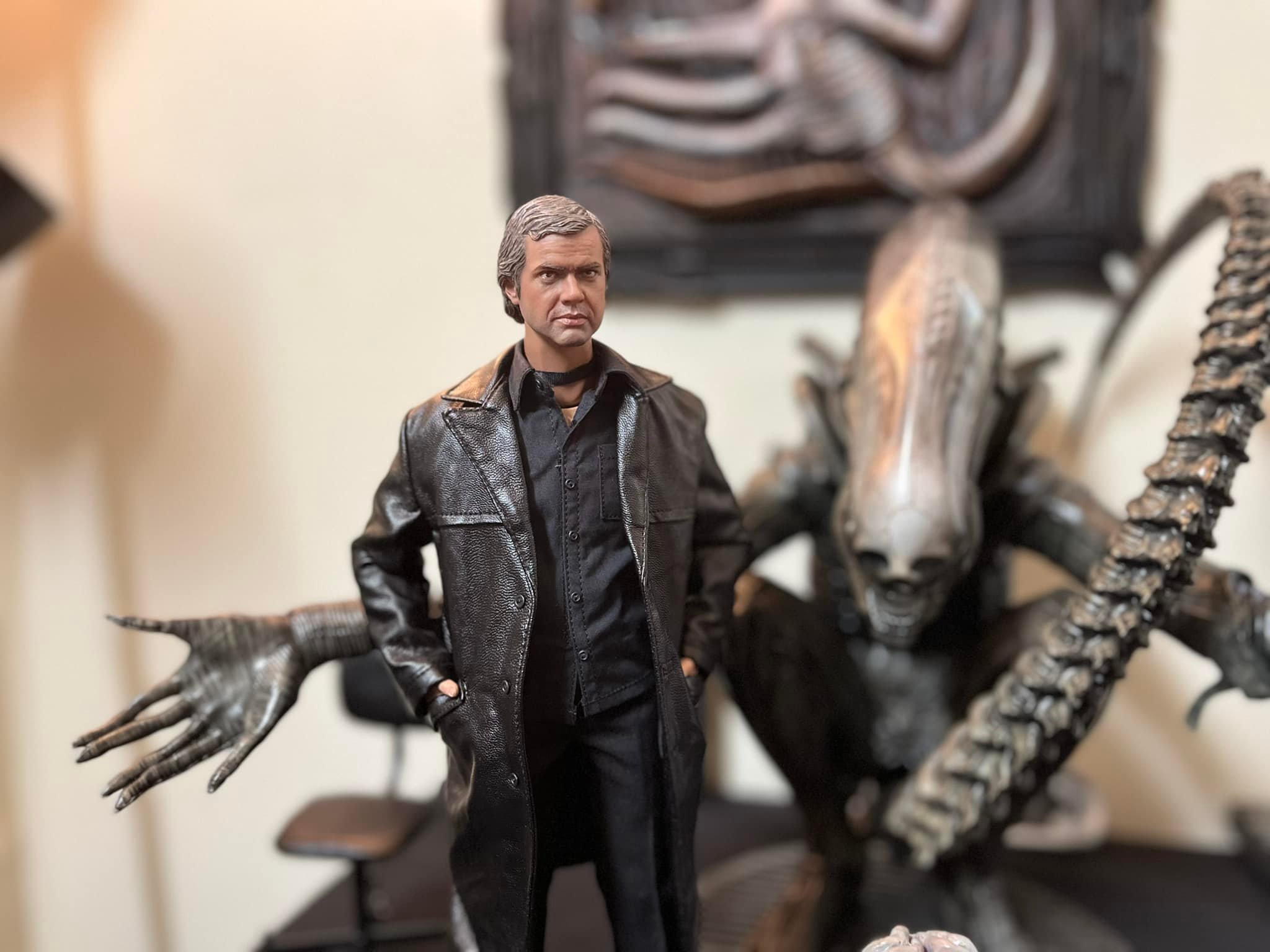 Master of the alien 1/6 black box figure by H.R. Giger