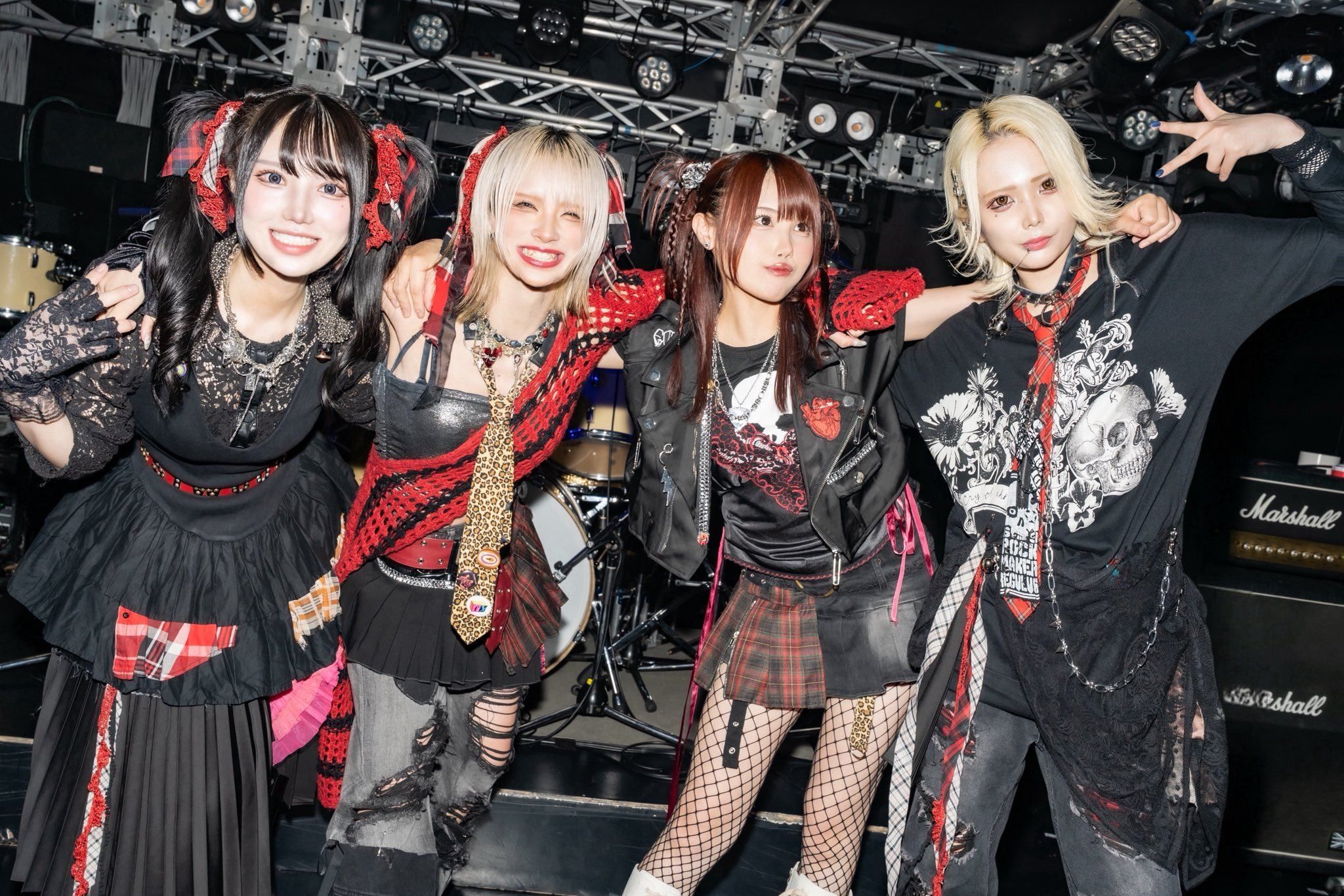 LUMiRiSE / ≠encore. Lumirise releases new music video for