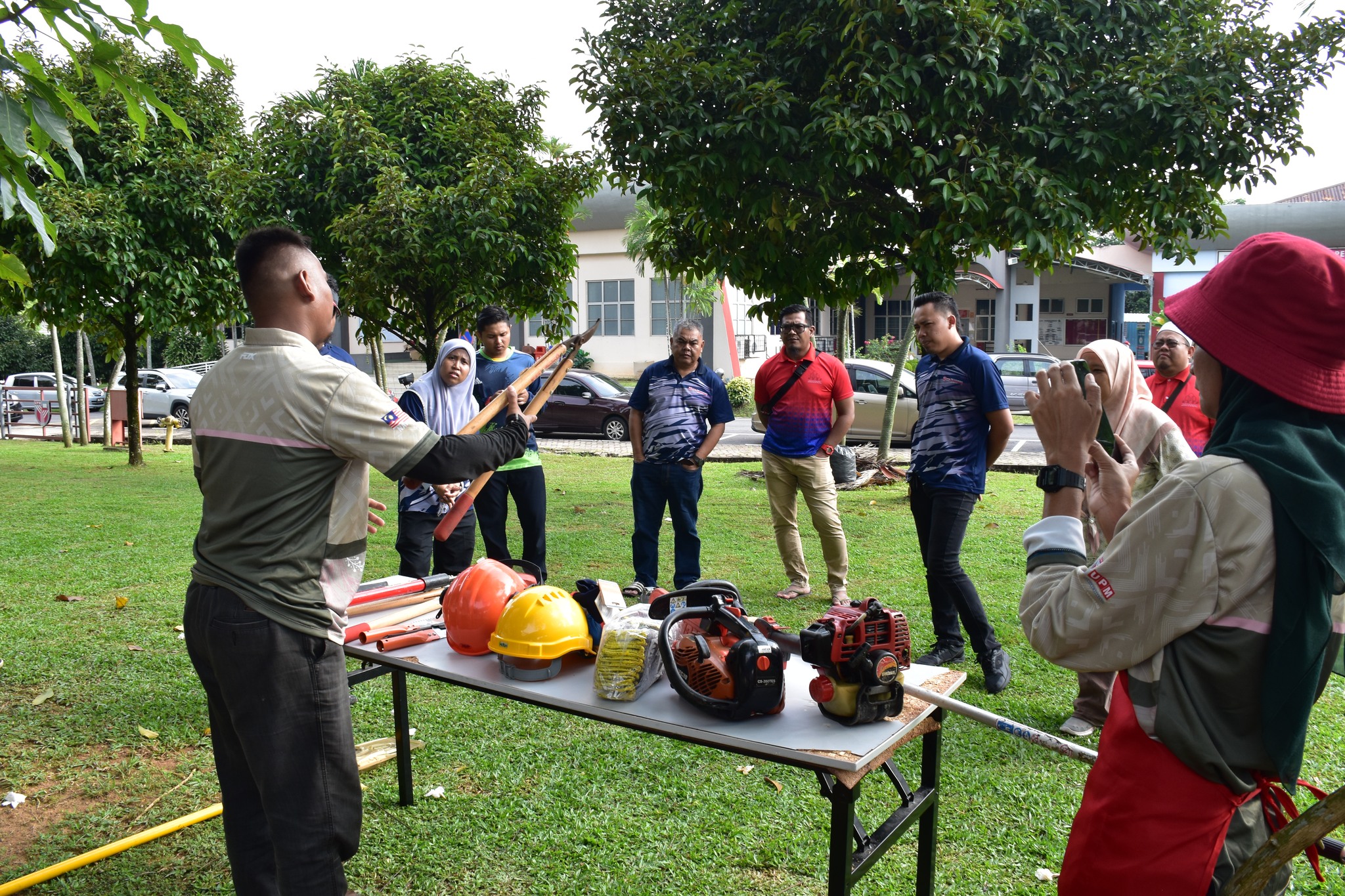 LATIHAN MENCANTAS DAN... - Pusat Islam Universiti, UPM
