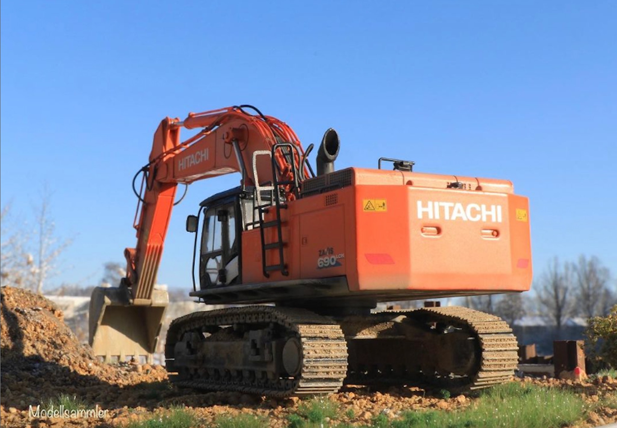 Hitachi ZX890LCH-7 excavator 1:50 scale model review