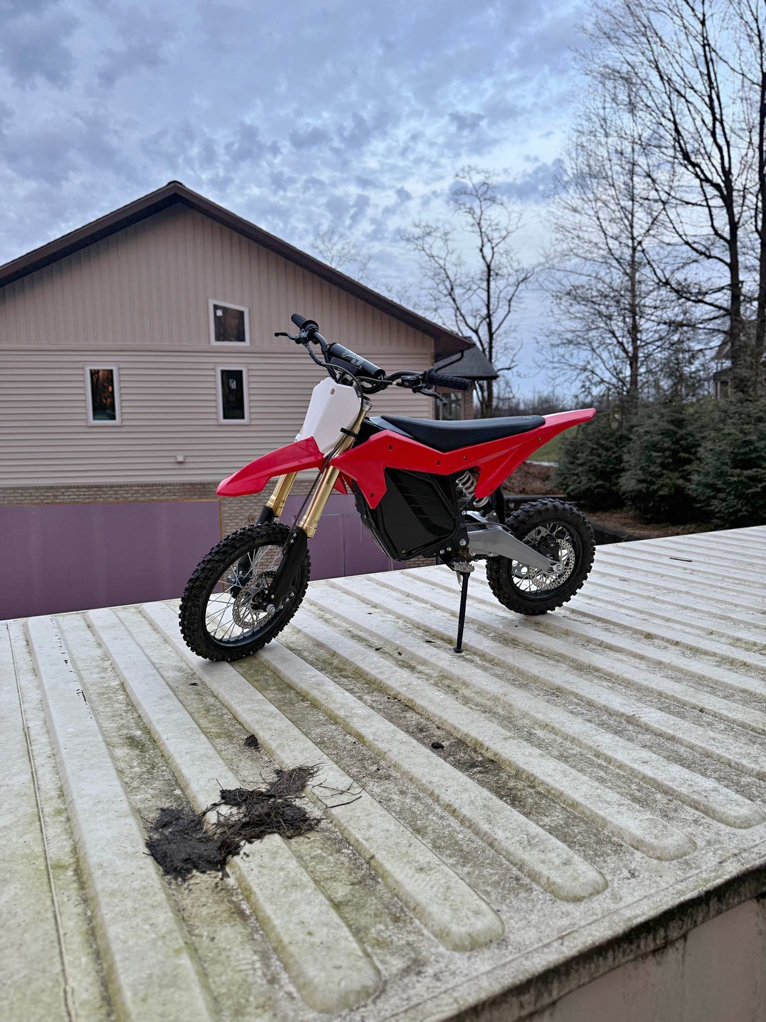 2025 Etm rtr 72v regular sur ronster version - Motorcycles - North ...
