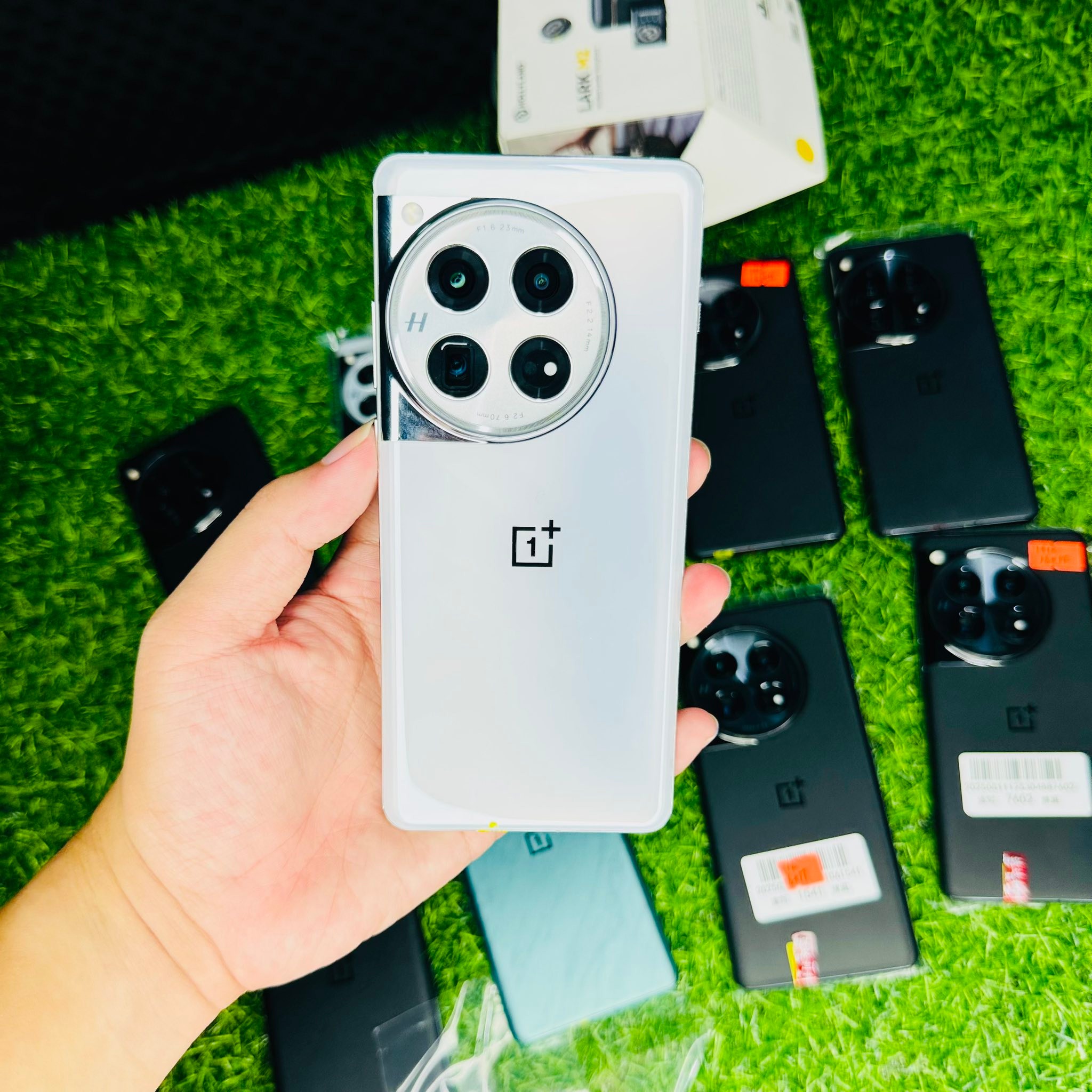 New Stock ? Oneplus 12 ( 99.99% 4XX$ 4XX$ ) RAM 16