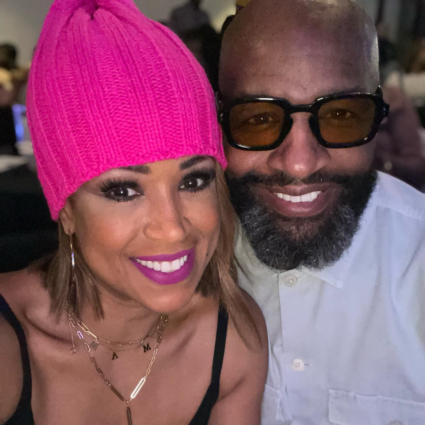 Val - Date night💕💕 @thehousechi | Facebook