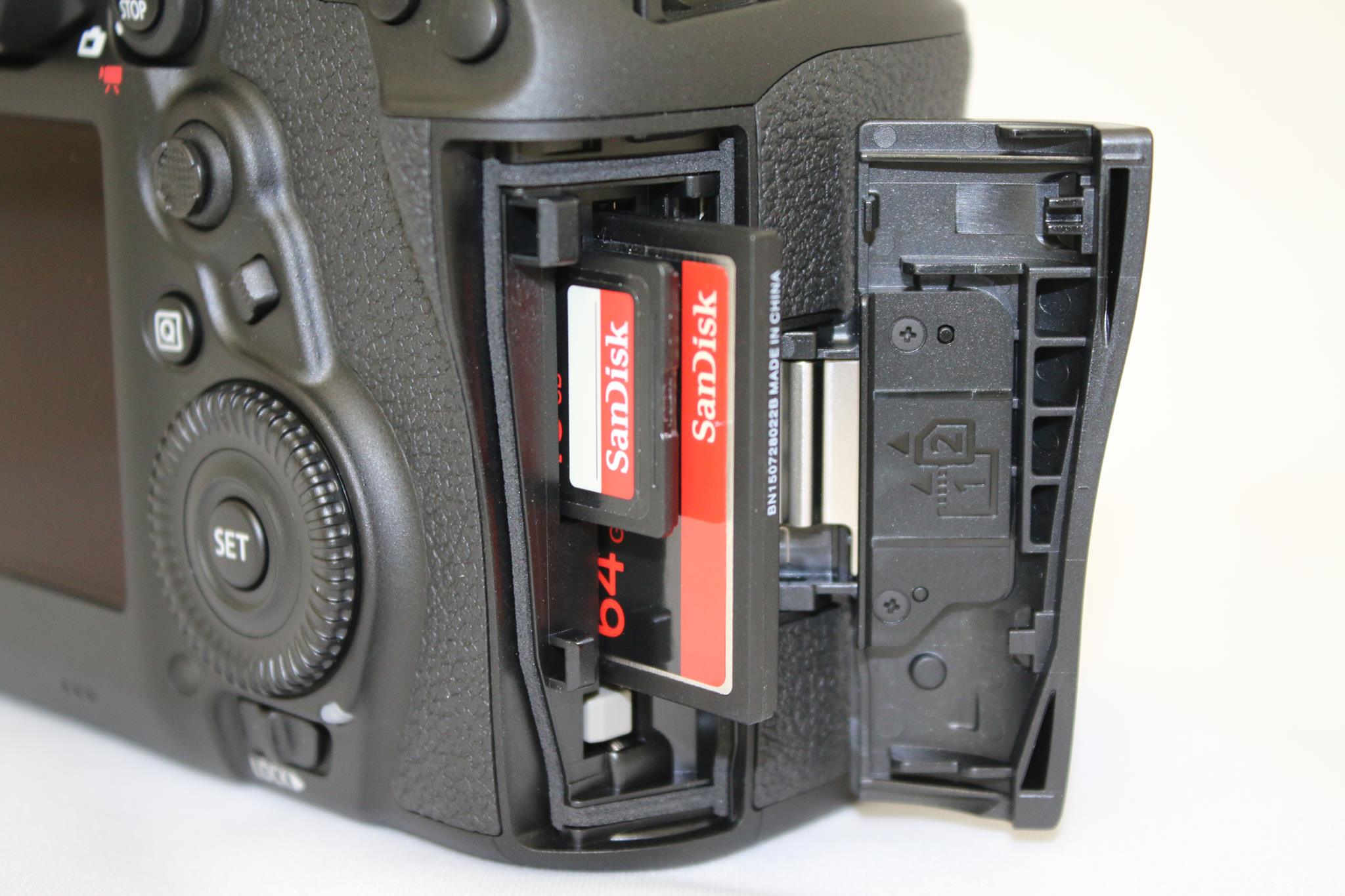 サンディスク じゃじゃじゃーん キヤノンから5d Mark Ivが発表されましたよ キヤノンから本日 有効画素数約3 040万画素の35mmフルサイズセンサーを搭載したデジタル一眼レフカメラ Eos 5d Mark Ivを発表しました 5d Mark Ivは現像時に解像感補正などが出来る