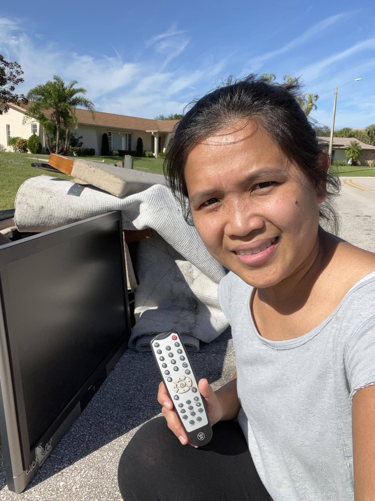 Inday - Sayang mahal na Smart TV binasura complete remote Inday roning ...