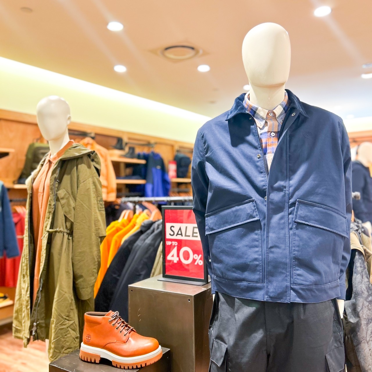 統一時代百貨台北店 - Timberland超級品牌日登場！ 秋冬服飾買起來🛍帥帥美美過聖誕🎉... | Facebook
