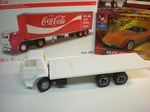 Lindberg Dodge L700 Coca Cola trailer kit used for Tommy Ivo