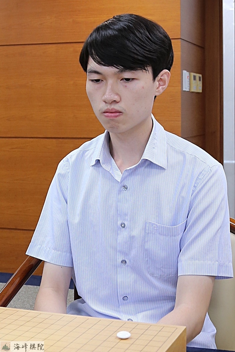 海峰棋院 - 【棋王複賽敗部決賽：簡靖庭勝徐靖恩，晉級棋王循環圈！】...