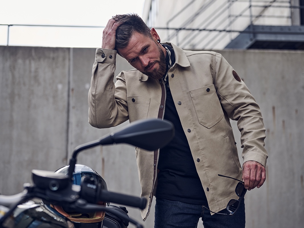 🛡️ Discover the BMW XRide jacket, the perfect fusion of style