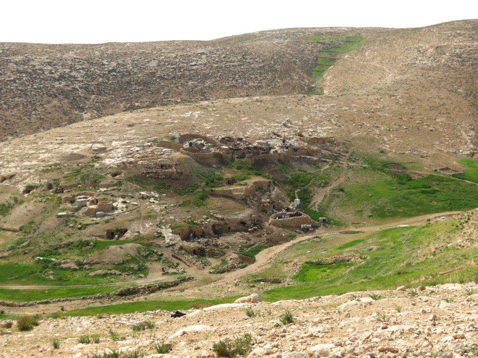شباب مدينة يطا