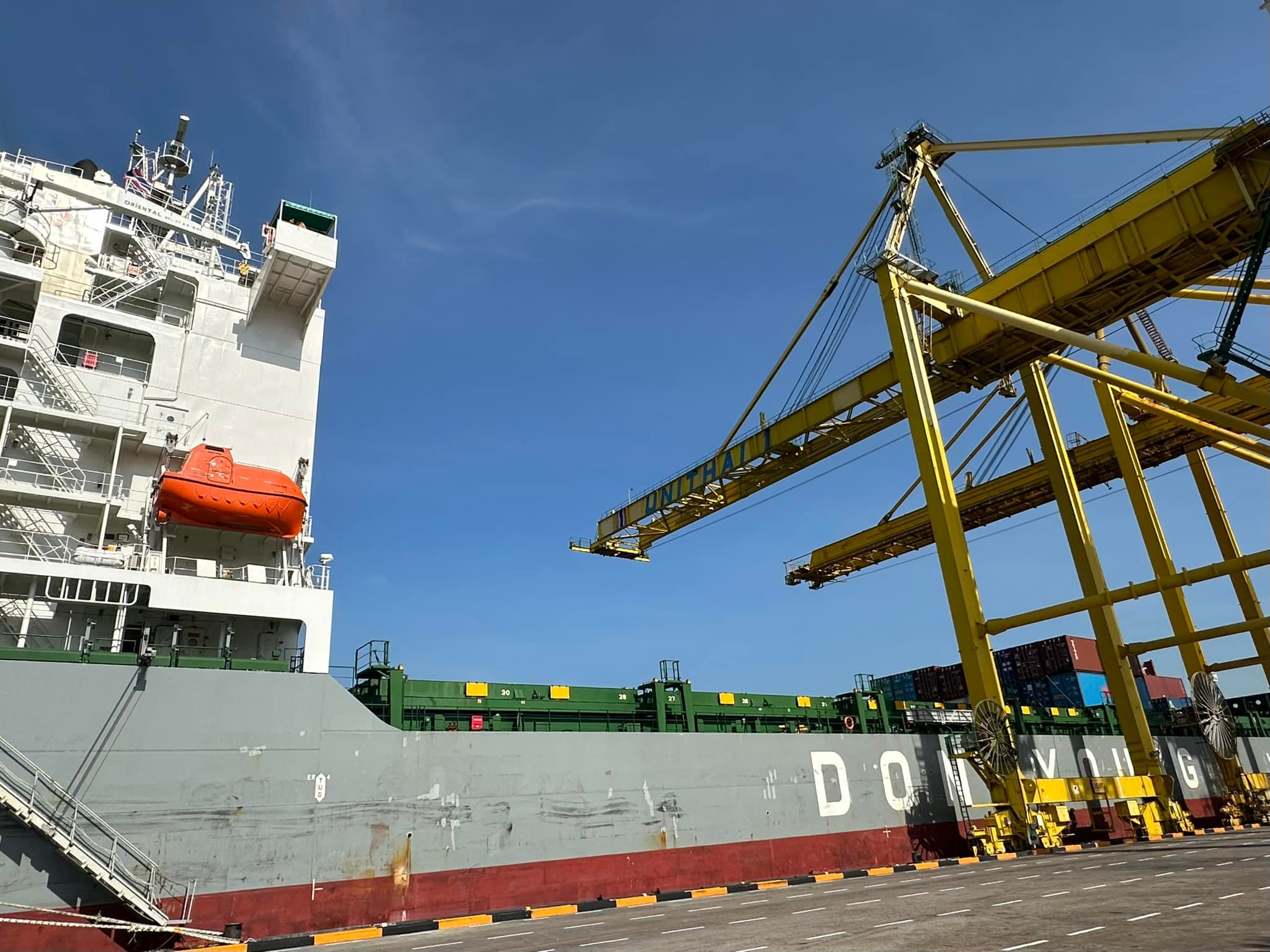 Welcome MV. PEGASUS... - Unithai Container Terminal - UTCT