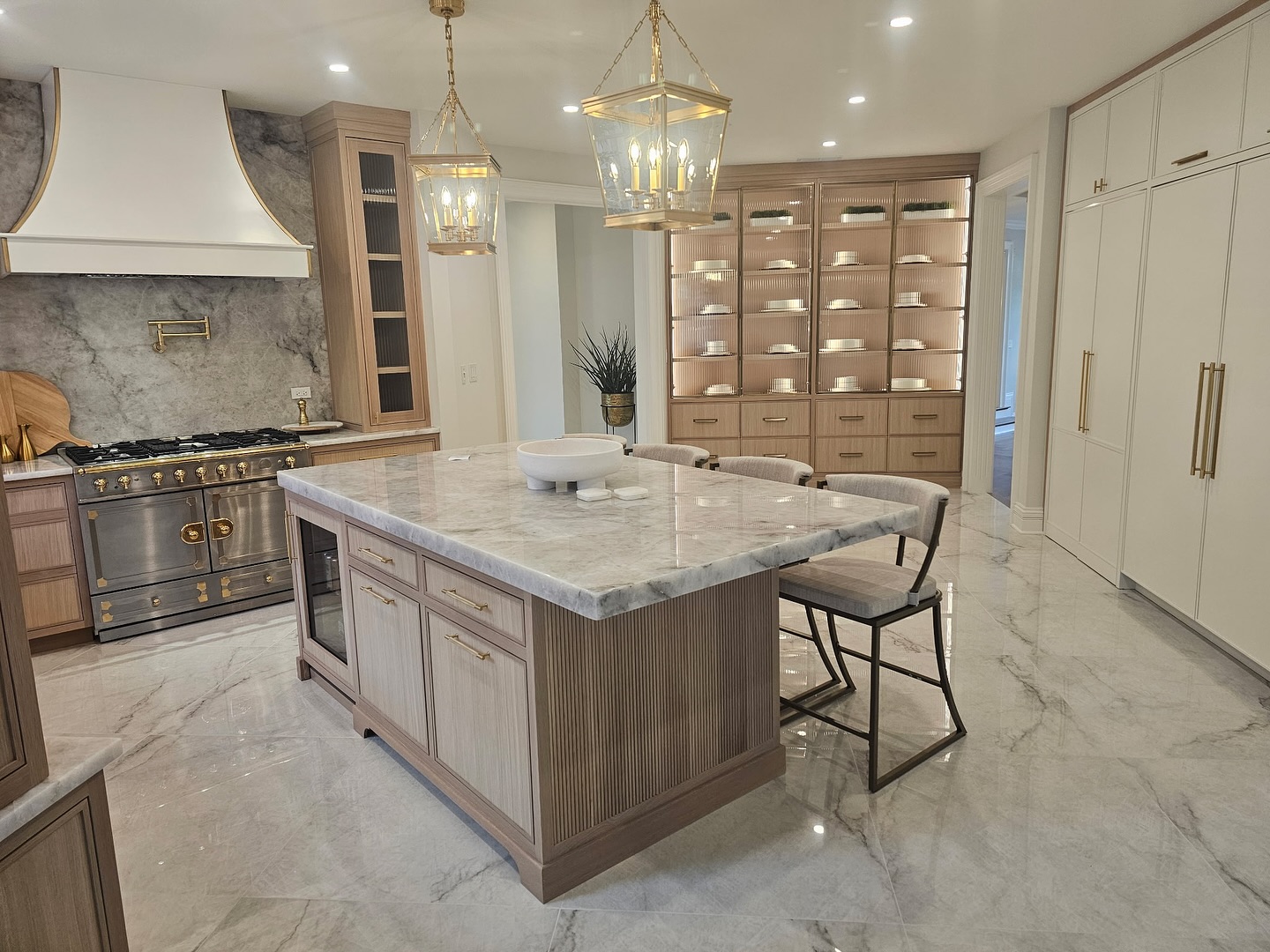 AK Designs and Staging