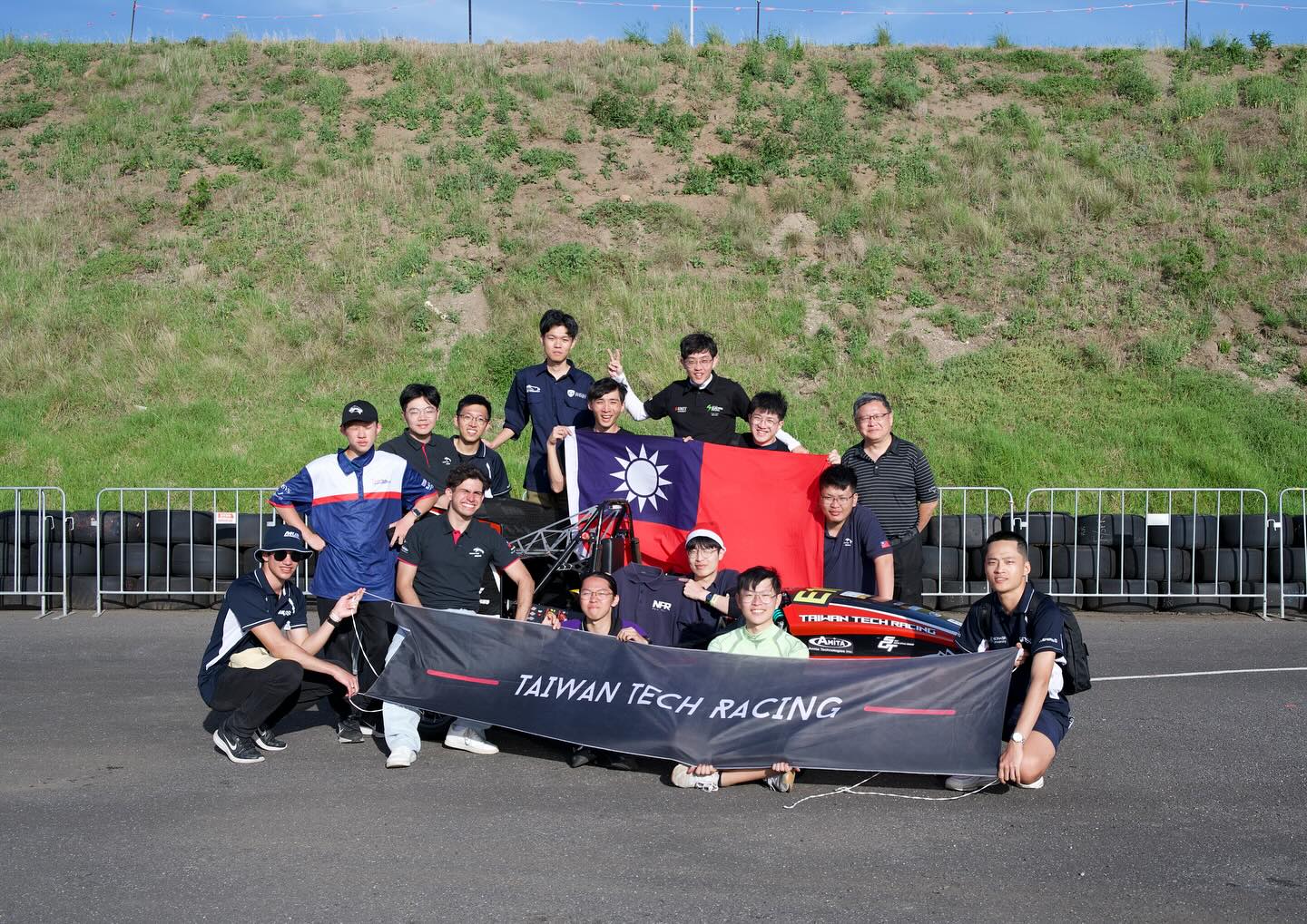 . 車隊於國際賽事傳捷報 參與一年一度的 FSAE... - Taiwan Tech Racing 臺科大方程式賽車隊 | Facebook