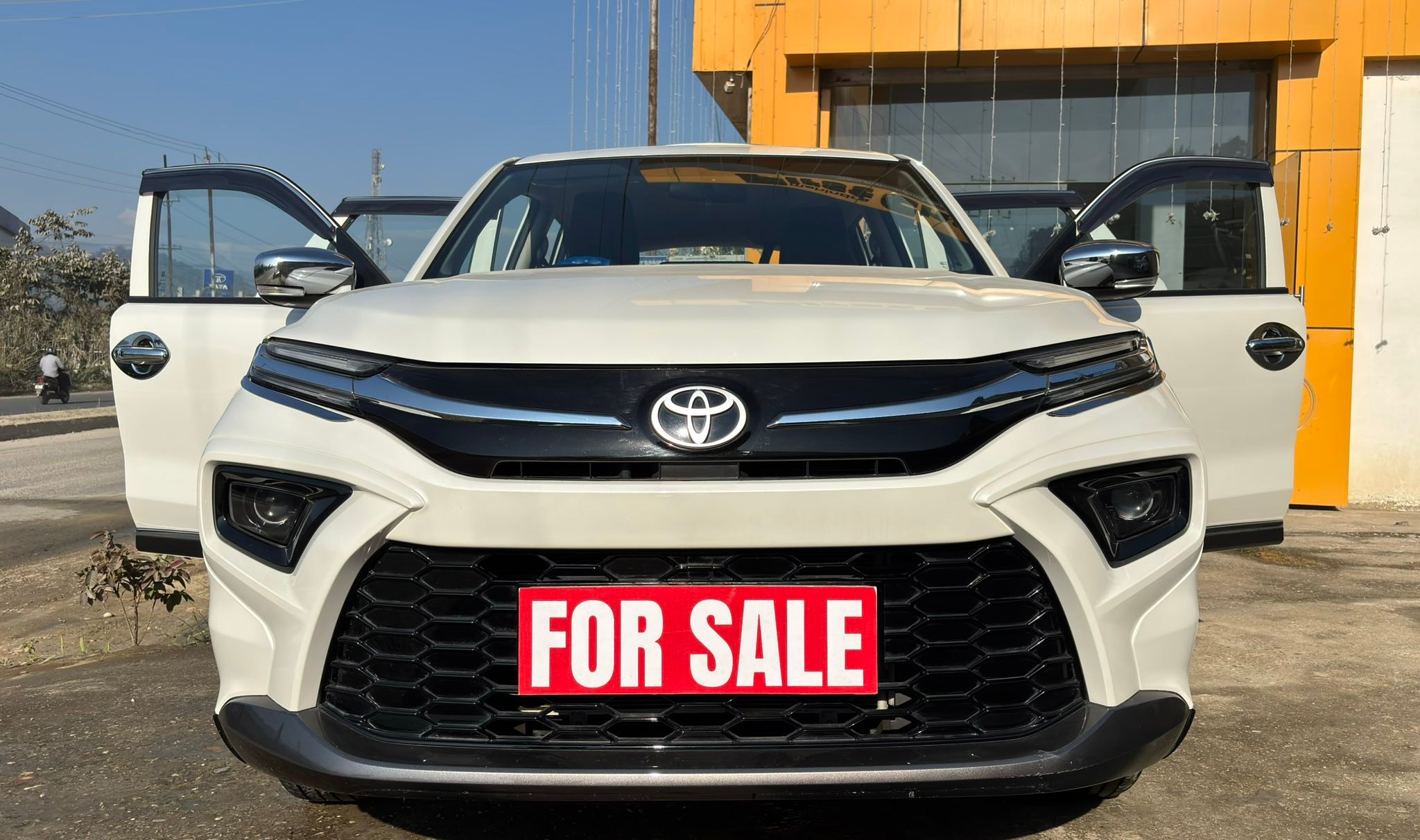 New stock for Sale, Exchange and Refinance TOYOTA HYRYDER E MT
