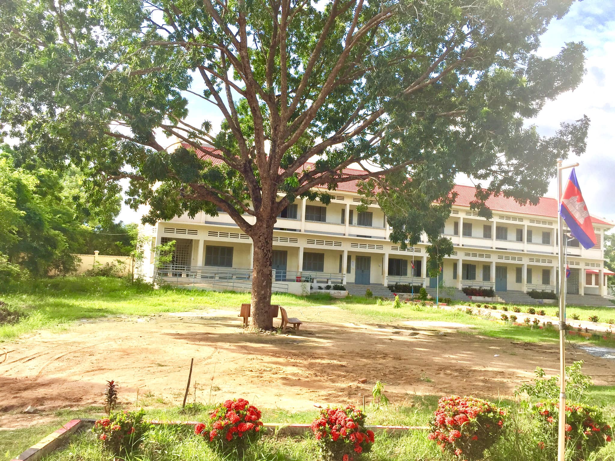 វិទ្យាល័យវង់តឹក-Vong... - វិទ្យាល័យវង់តឹក-Vong Tek High School
