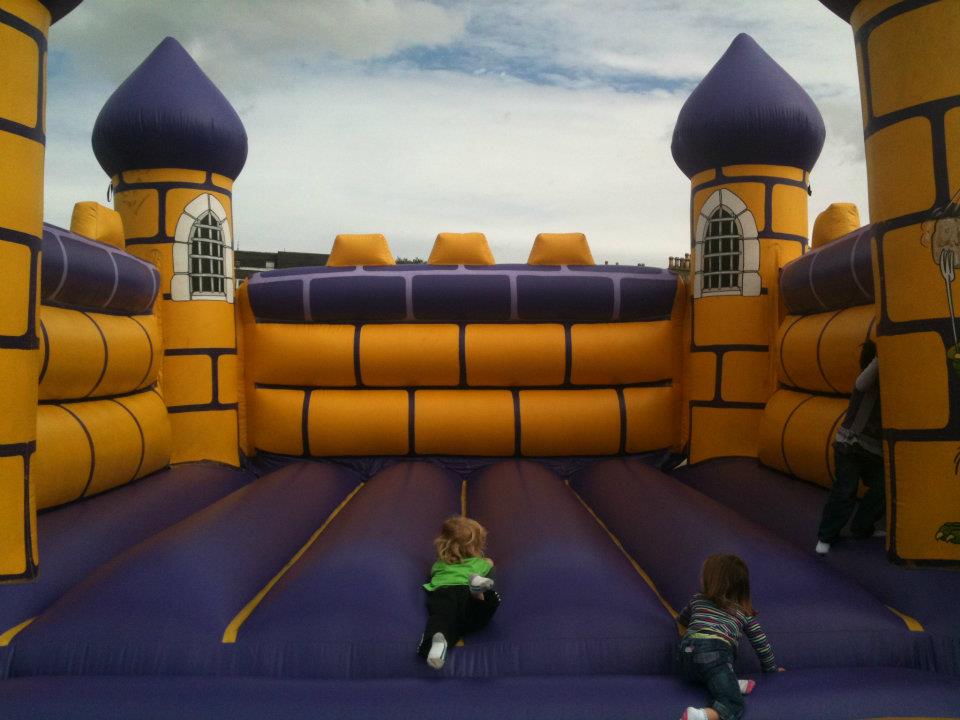 Bounceabouts Lanarkshire Bouncy Castles | Coatbridge