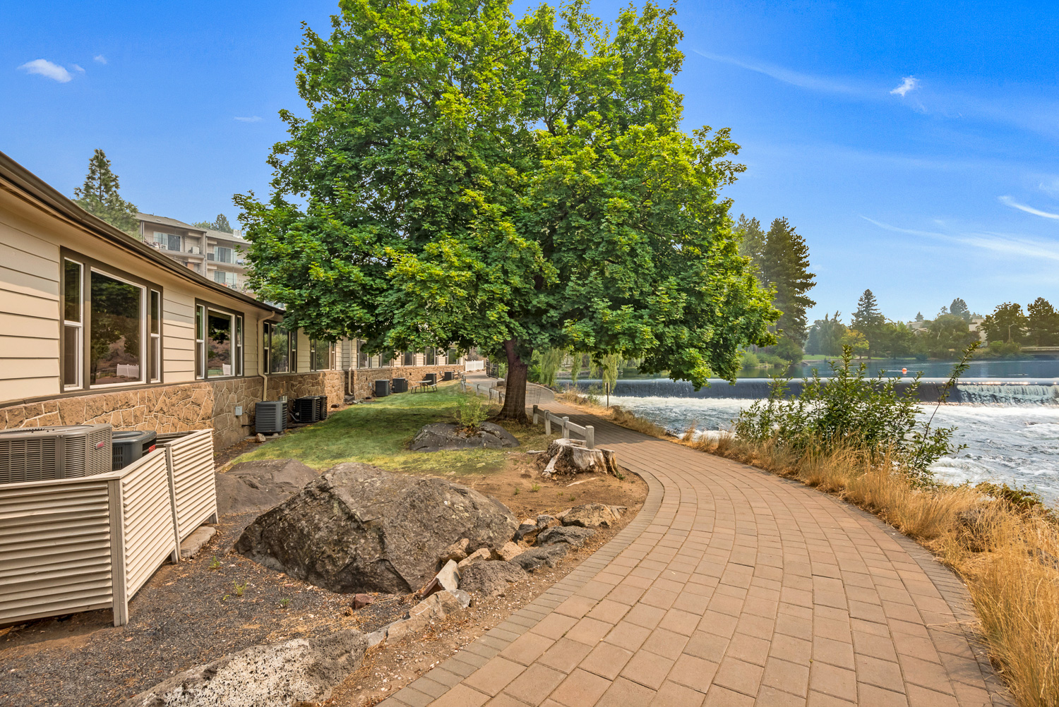 Bend Riverside Rentals | Bend OR