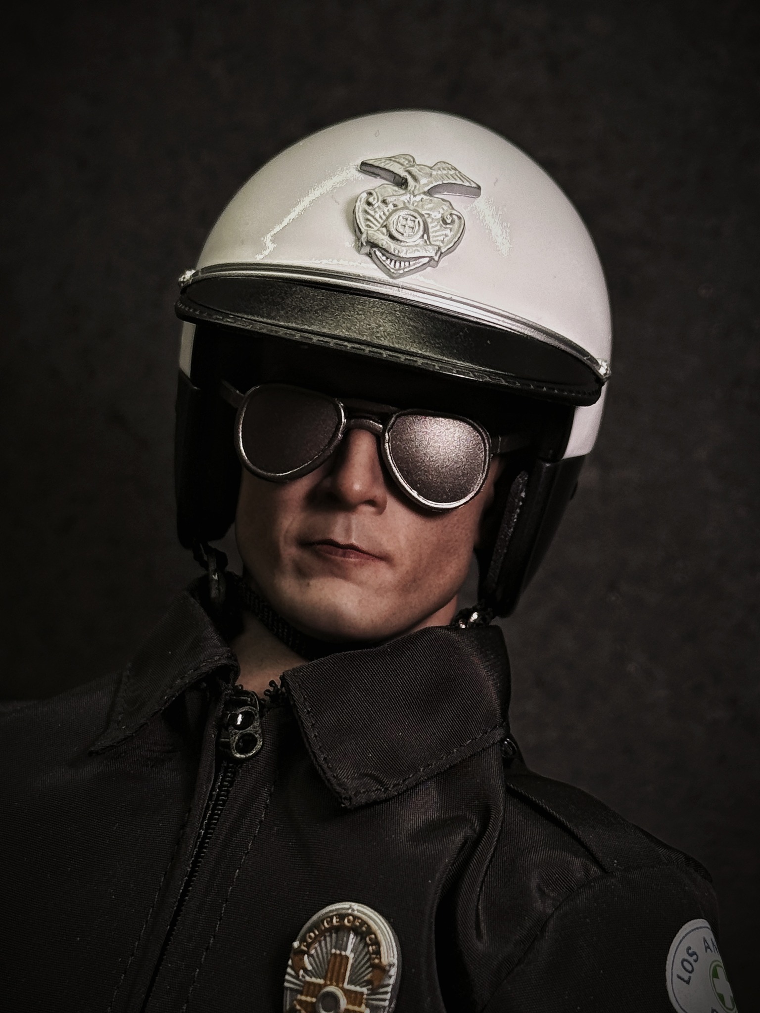 Police Robot T1000 - Present Toys PT-SP62 1/6th scale Terminator 2 