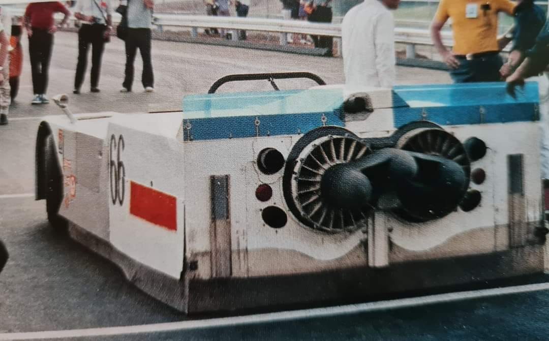 Vic Elford drives Chaparral 2J at 1970 Road Atlanta CanAm race