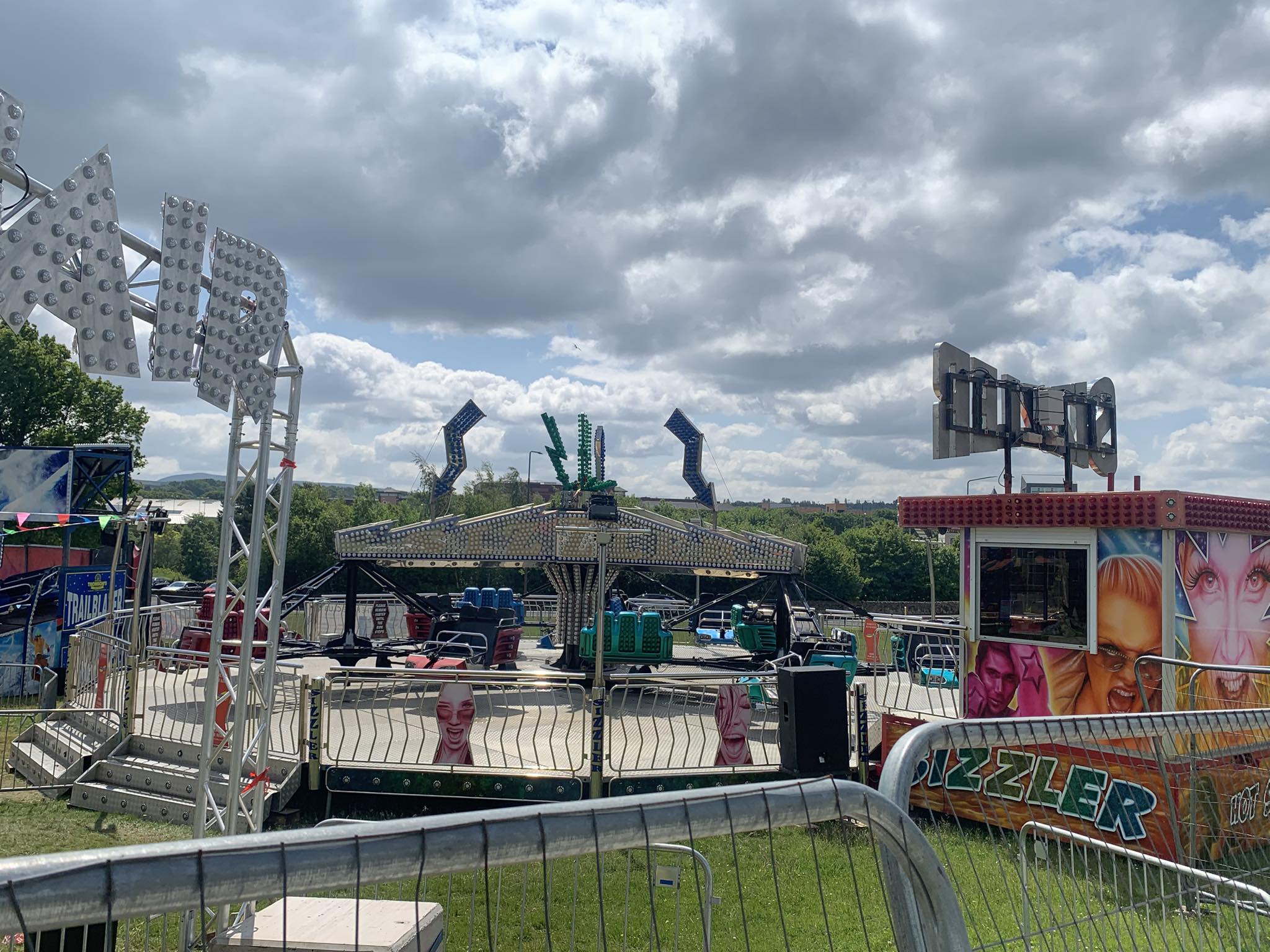 ''Buses & Funfairs''. added a new... - ''Buses & Funfairs''.