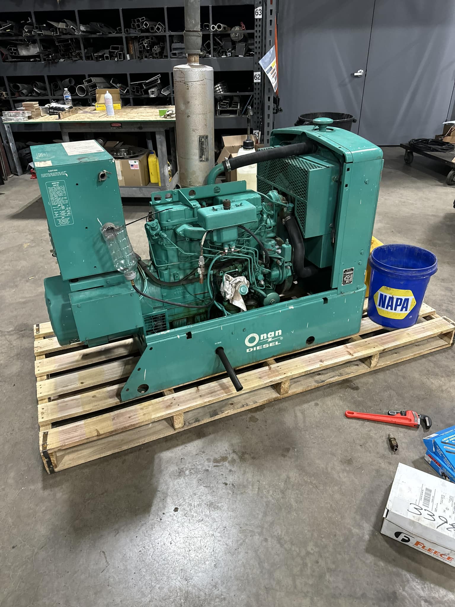 トップス No.10 I have this Onan diesel 15 ORDJC generator Ive acquired recently