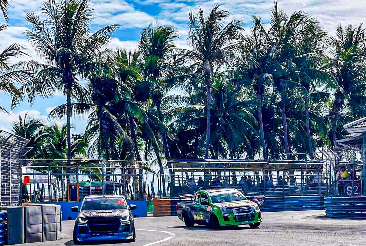 อู่ Jack Racing - เป็นการแข่งสนามบางแสนครั้งแรกของ 3... | Facebook