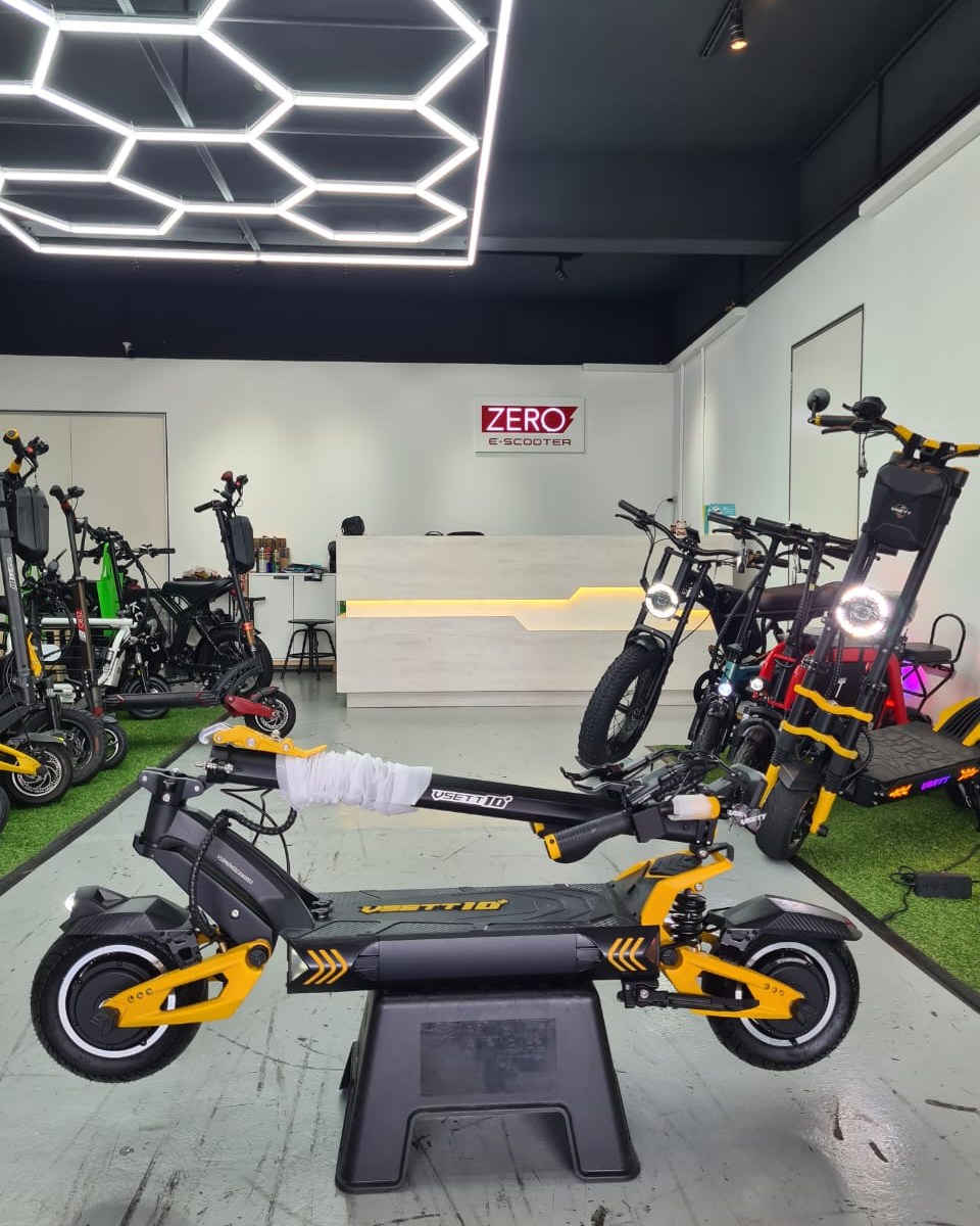 The all-new VSETT 10+ with its stunning new display 🛴💨🔥🔥🔥 Hurry Up And ...