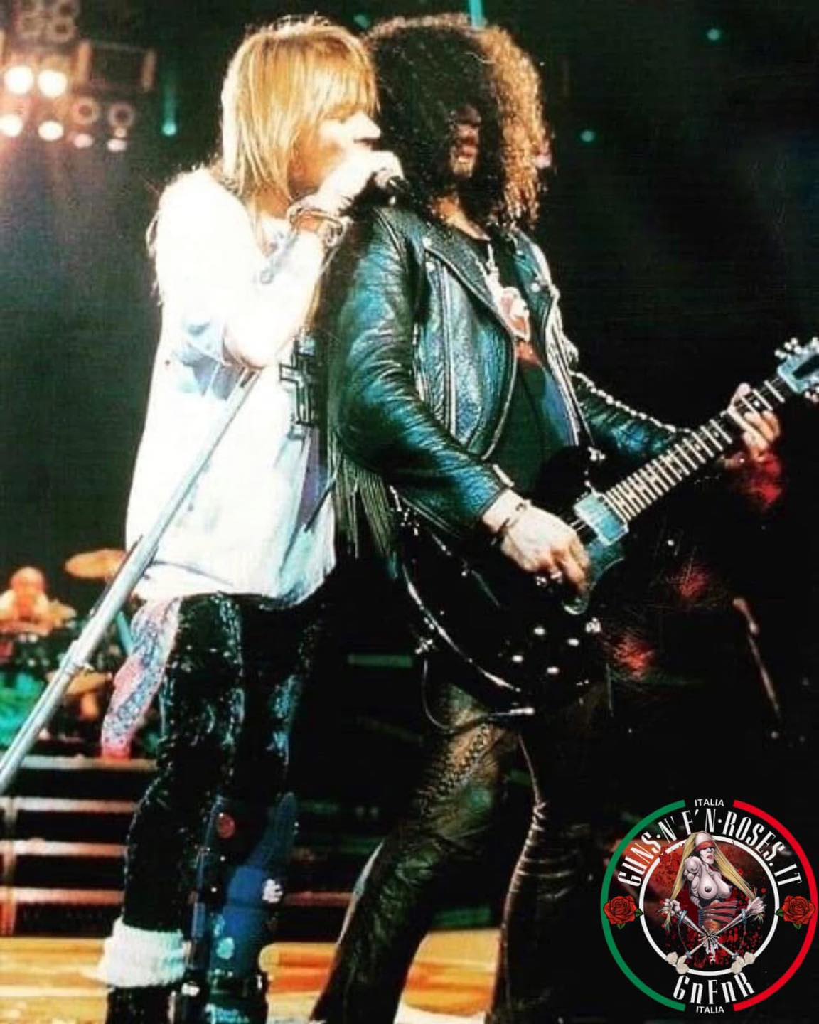 May 29th, 1991: Axl Rose & Slash performing live at Deer Creek