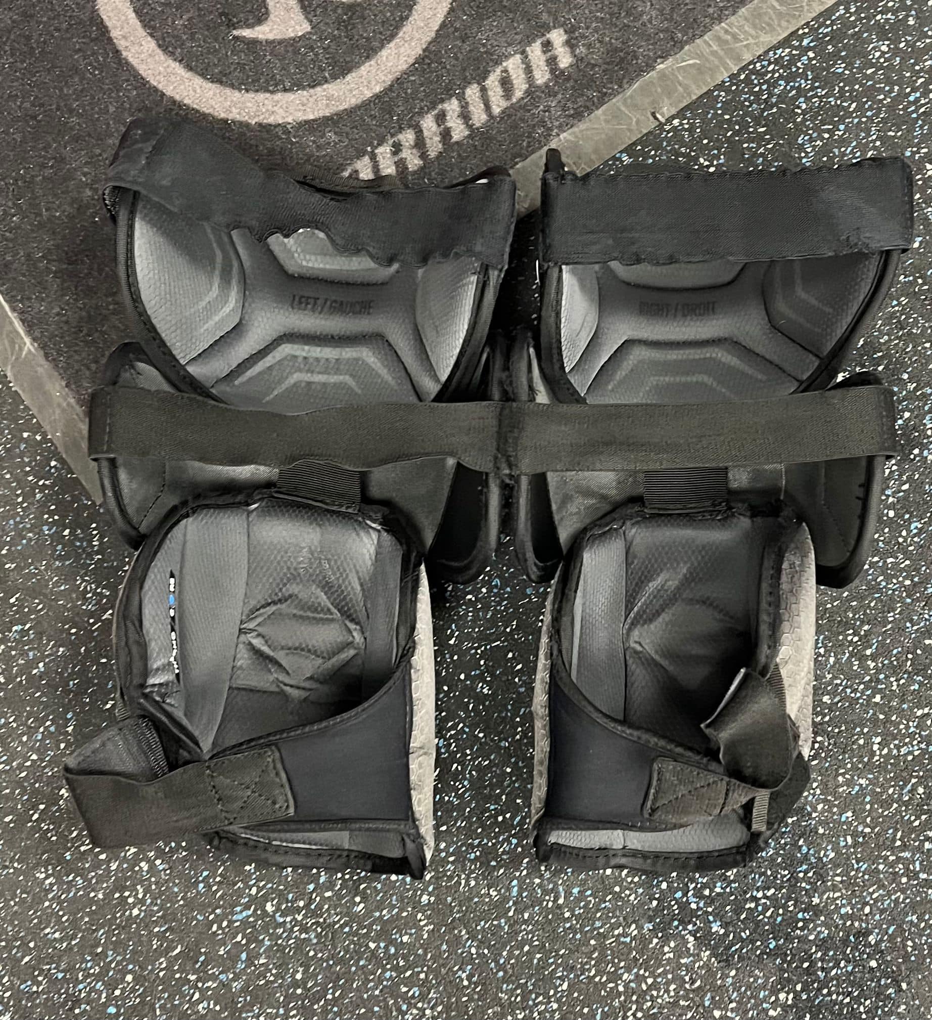 Goalie Equipment for sale Bauer Pro knee pads size large £30 Bauer 