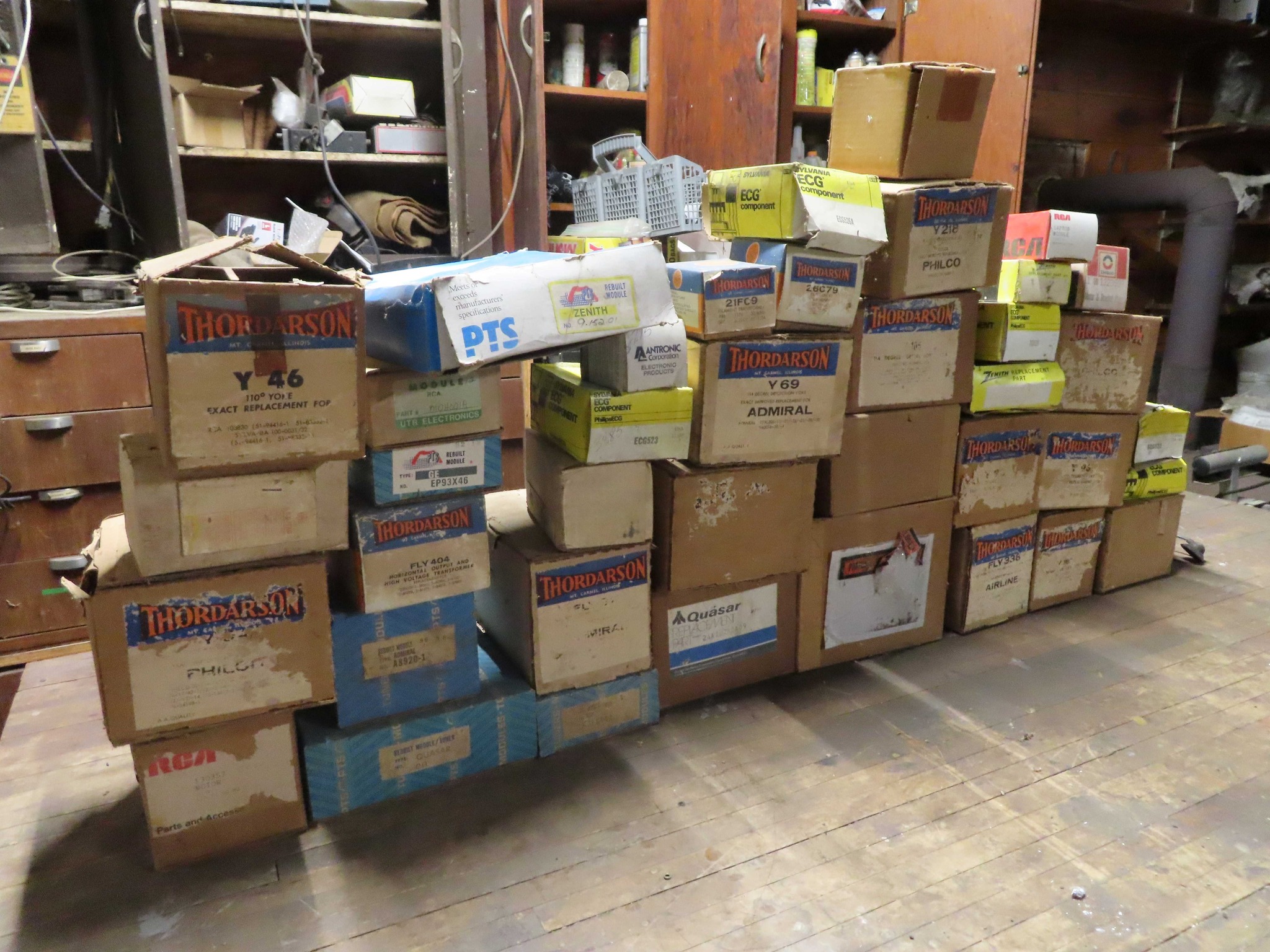コーナー Free Atari 800 XL parts for UK postage