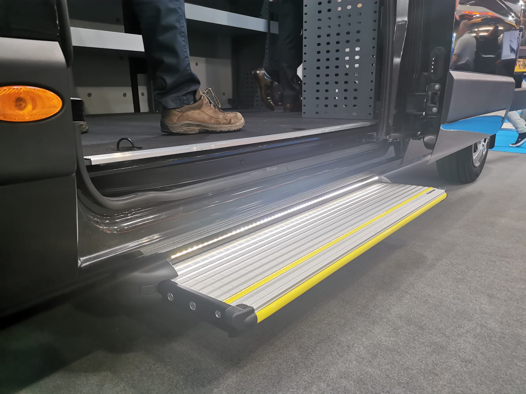 AVS Steps Ltd | Mold