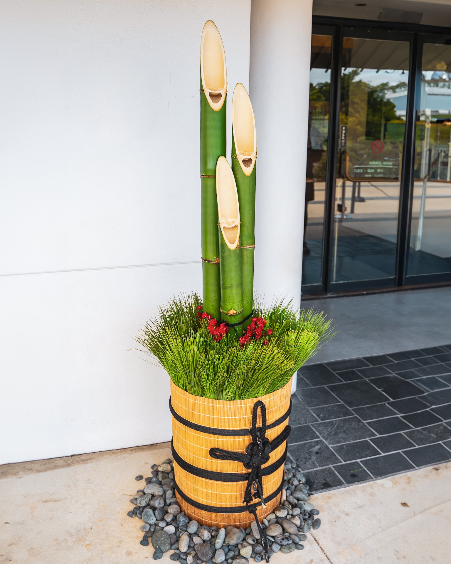 🎍 Welcoming the New Year with Kadomatsu 🎍 These traditional