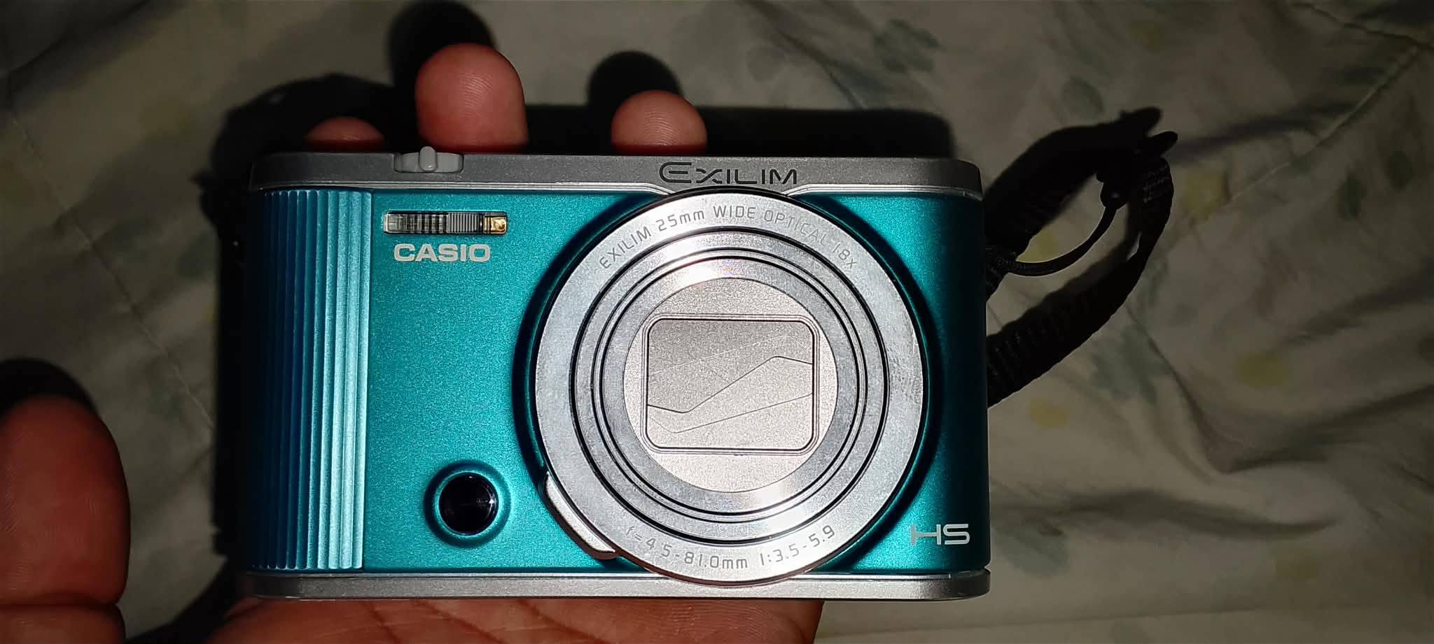 Casio EXILIM EX-Z2300 Blue 14.1 MP digicam! sp: 4,000 can lower to