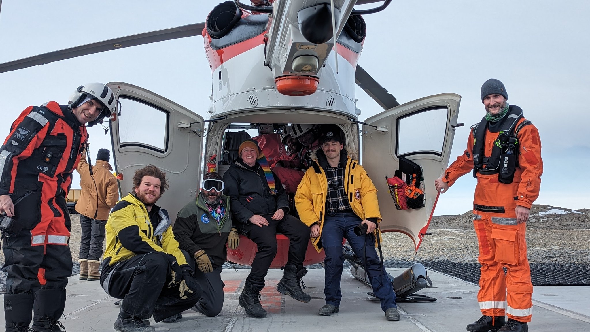 A group of scientists from the German... - antarctica.gov.au