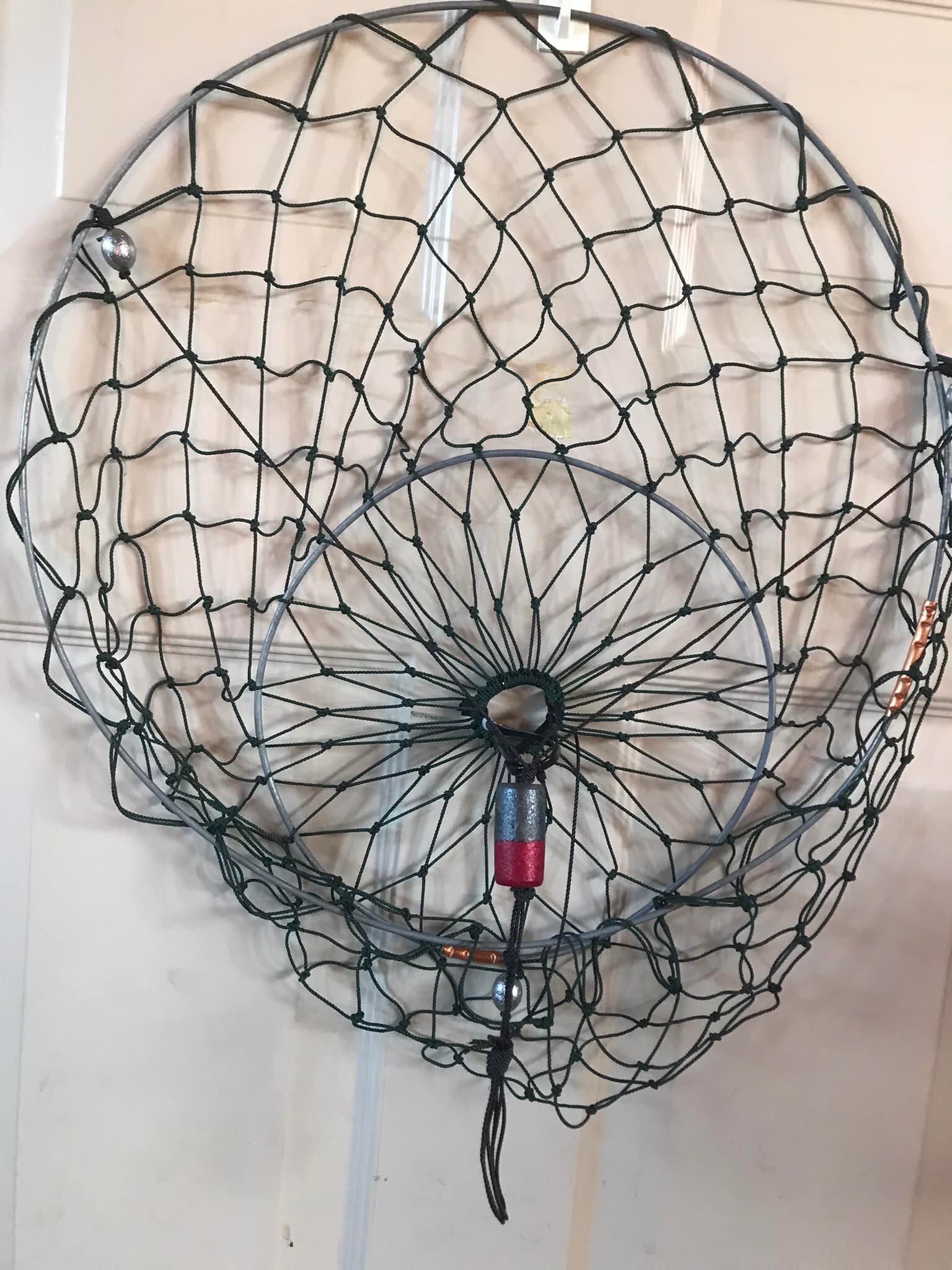 crab fishing with ring net Lee Fisher Sports Collapsible Trap Set – 26” Heavy-Duty Galvanized Steel 65FT Rope, Bait Clip & Crab Measurer VEVOR Double Ring Crab Trap,