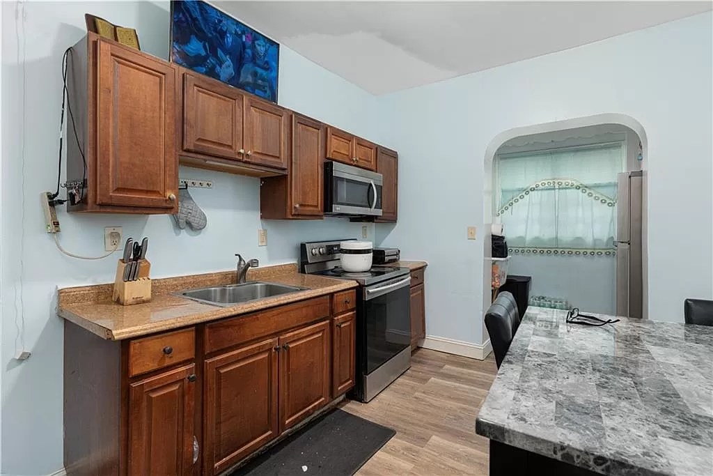 LB Real Estate LLC