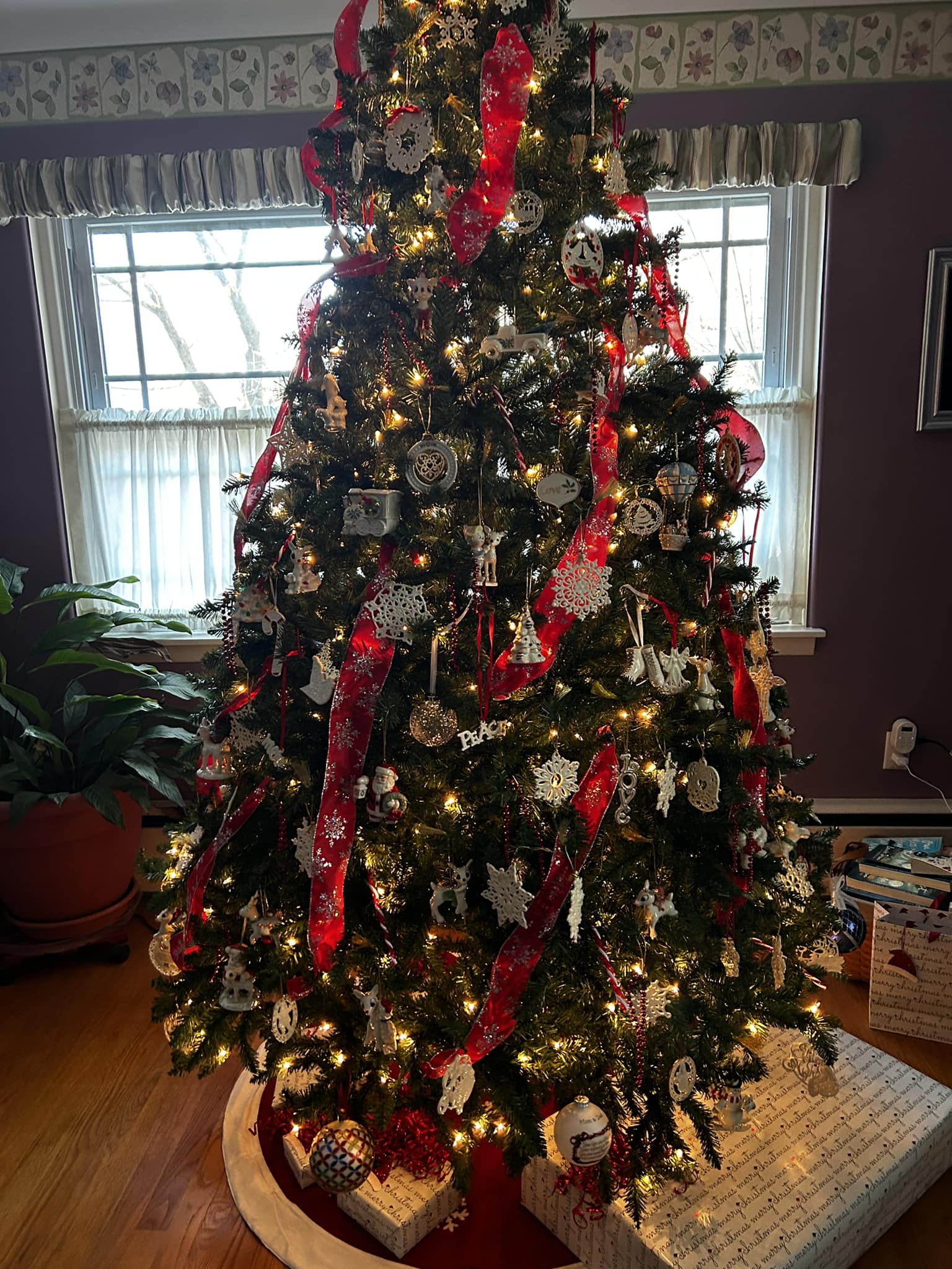 Lenox Christmas tree after three decades