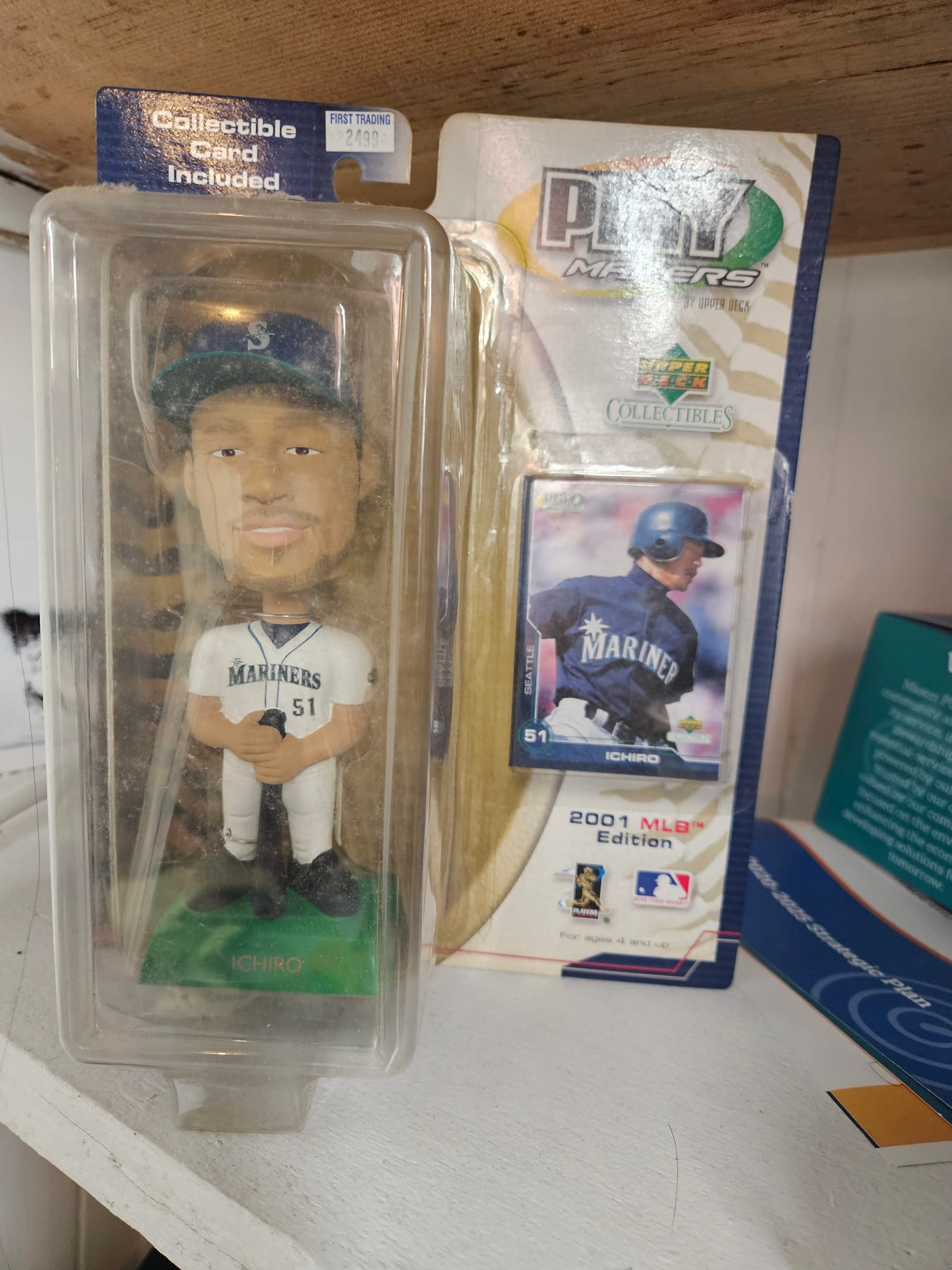 MLB 2001 イチロー　MVP BOBBLEHEAD Authentic, nostalgic 2001 Seattle Mariners Stadium Giveaway (SGA