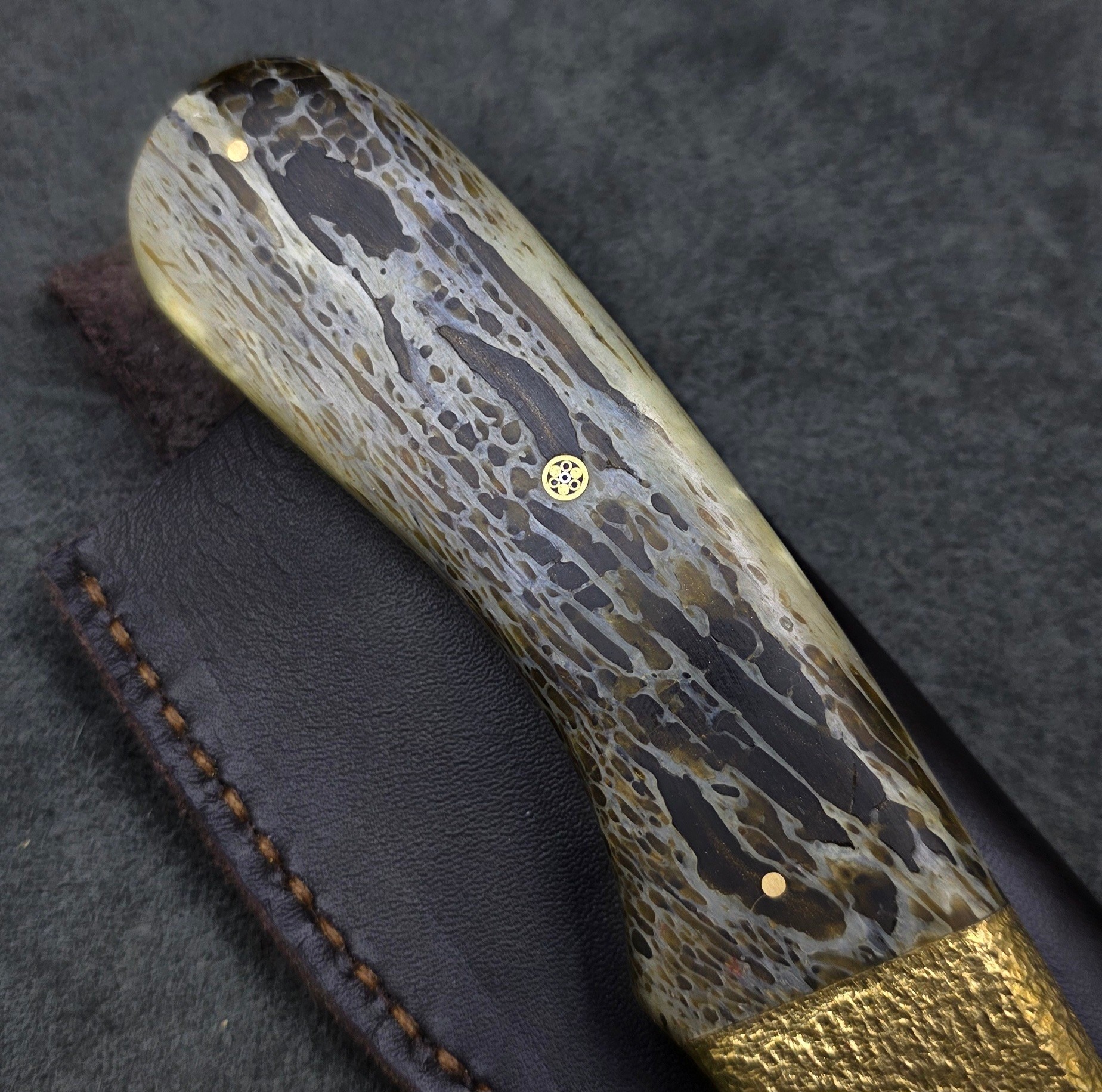 Bush Stalkers Knives & Leather