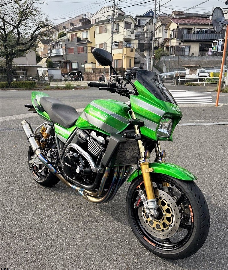 Kawasaki ZRX 1200 DAEG Source: @kymn_aka_ZIBA