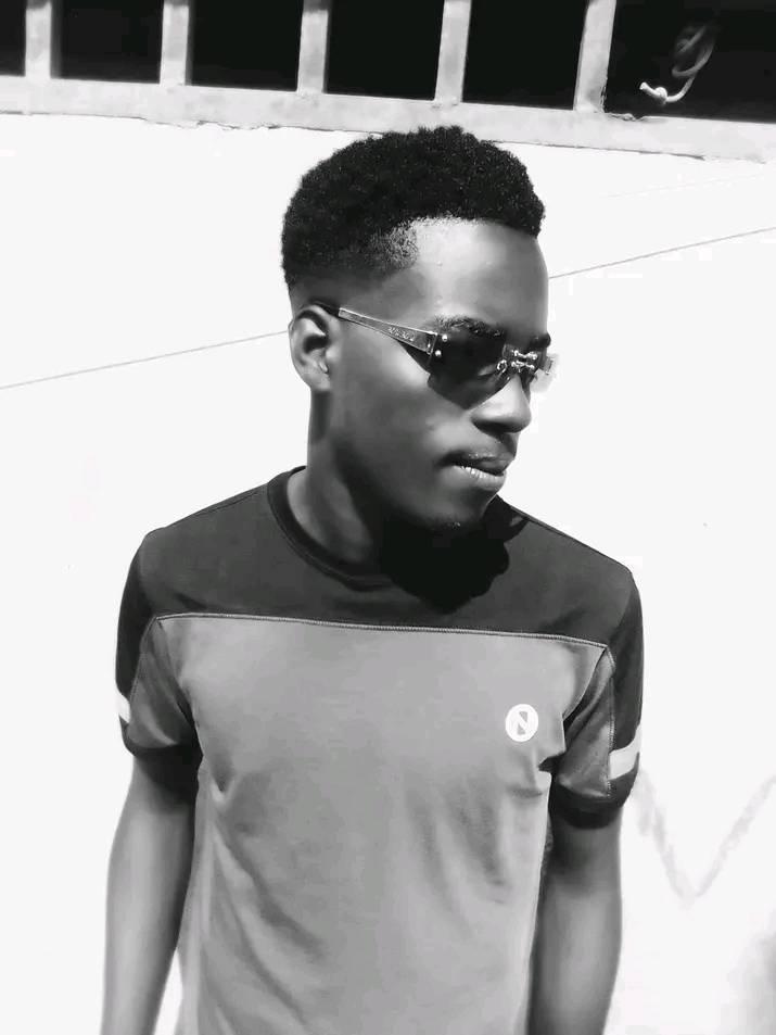 Francis - CG Rapper