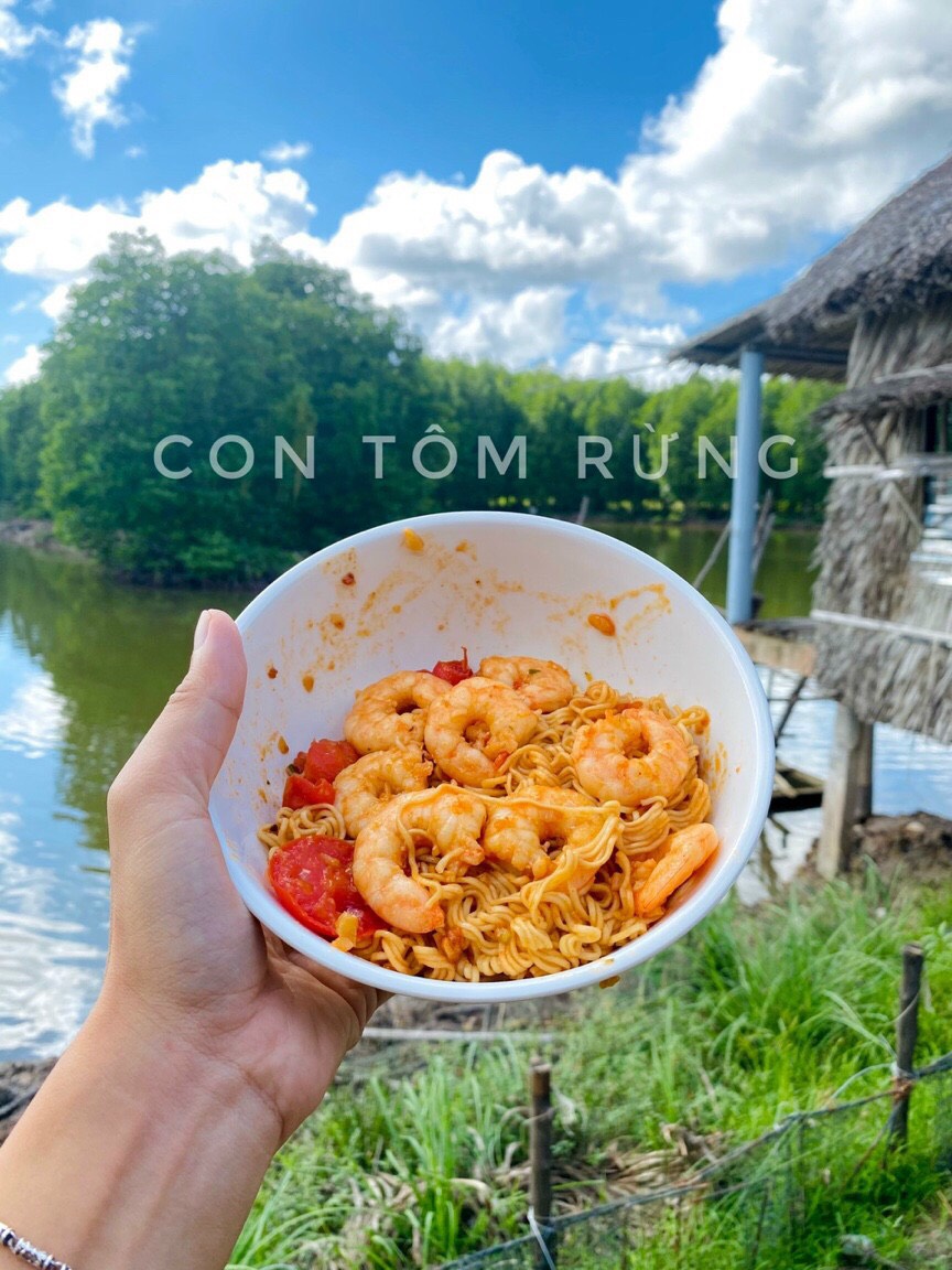 Con Tôm Rừng - Dạo này thấy mì tôm hot quá hen, bé nhân... | Facebook